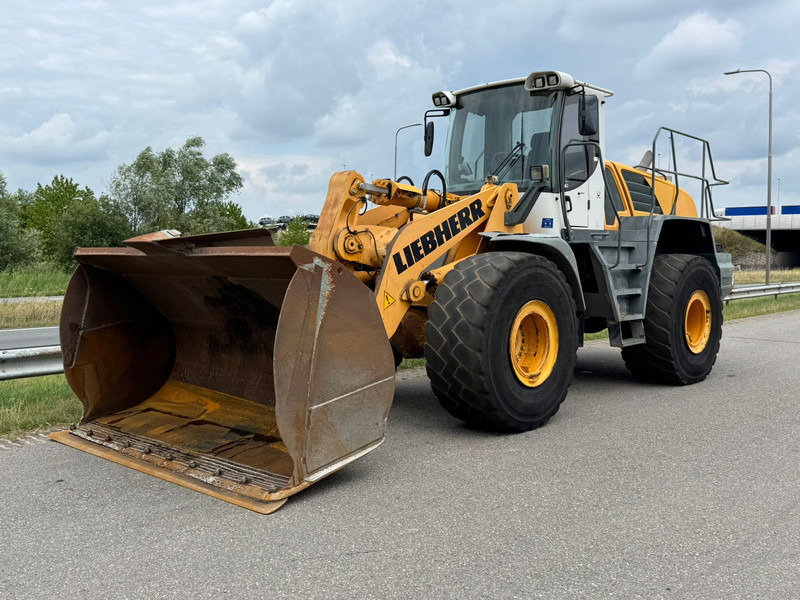 Liebherr L566 2plus2 - Carregadeira de rodas: foto 2 Liebherr L566 2plus2 - Carregadeira de rodas: foto 2