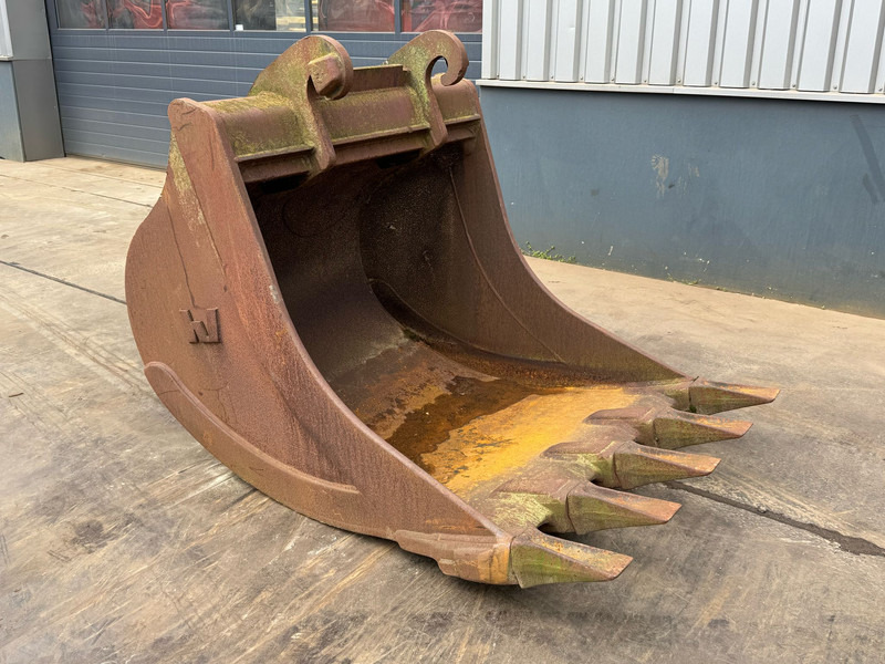 Verachtert Verachtert Bucket with teeth CW40 - Balde: foto 1 Verachtert Verachtert Bucket with teeth CW40 - Balde: foto 1