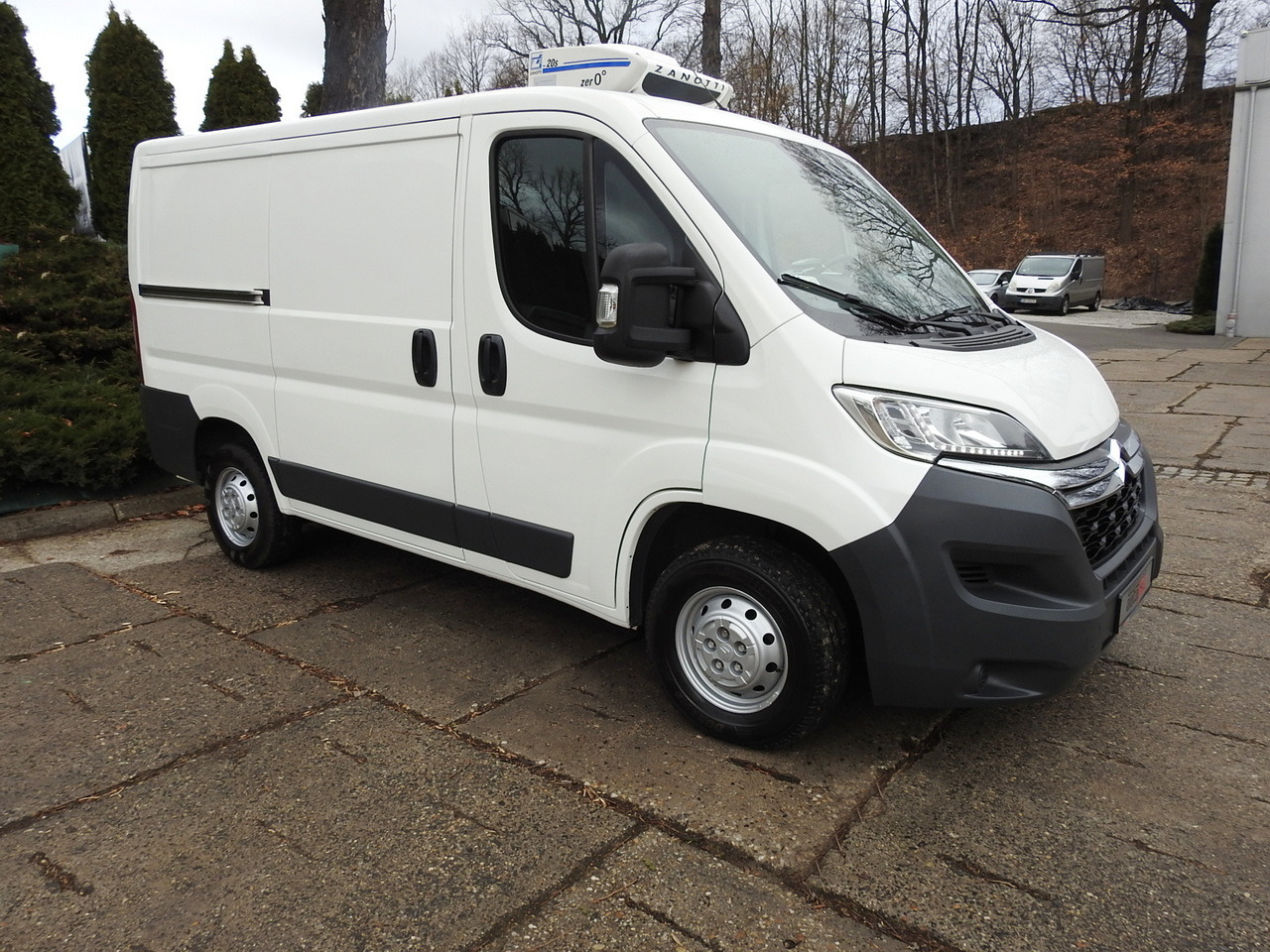 CITROEN JUMPER REFRIGERATOR VAN -5*C LED LIGHTS AIR CONDITIONING 130HP - Carrinha frigorífica: foto 4 CITROEN JUMPER REFRIGERATOR VAN -5*C LED LIGHTS AIR CONDITIONING 130HP - Carrinha frigorífica: foto 4
