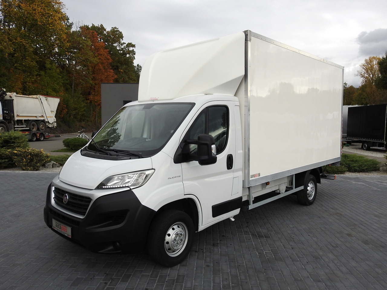 Carrinha frigorífica FIAT DUCATO BOX LIFT 8 PALLETS CRUISE CONTROL NAVIGATION AIR CONDITIONING LED LIGHTS  130HP: foto 18