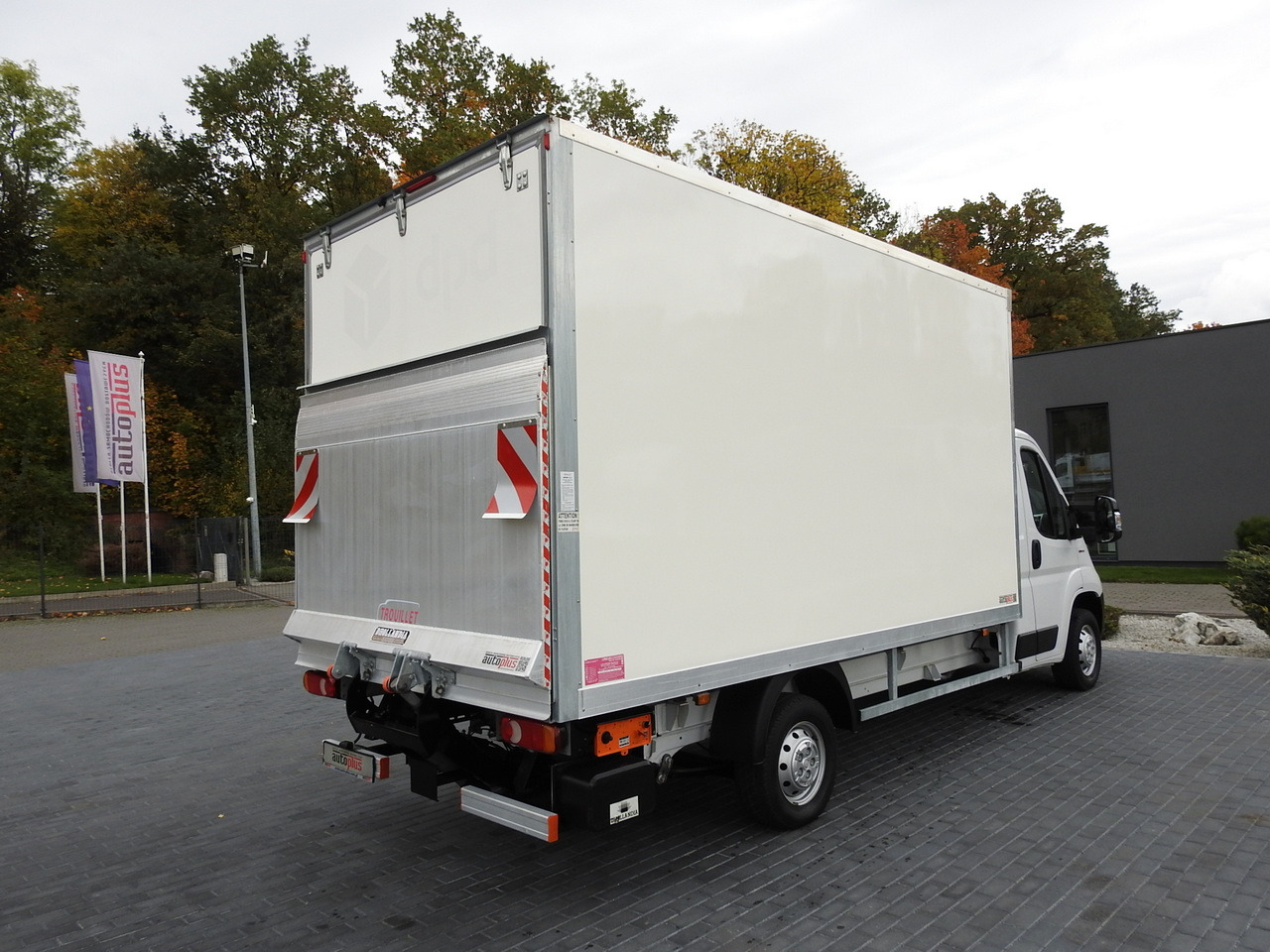 Carrinha frigorífica FIAT DUCATO BOX LIFT 8 PALLETS CRUISE CONTROL NAVIGATION AIR CONDITIONING LED LIGHTS  130HP: foto 13
