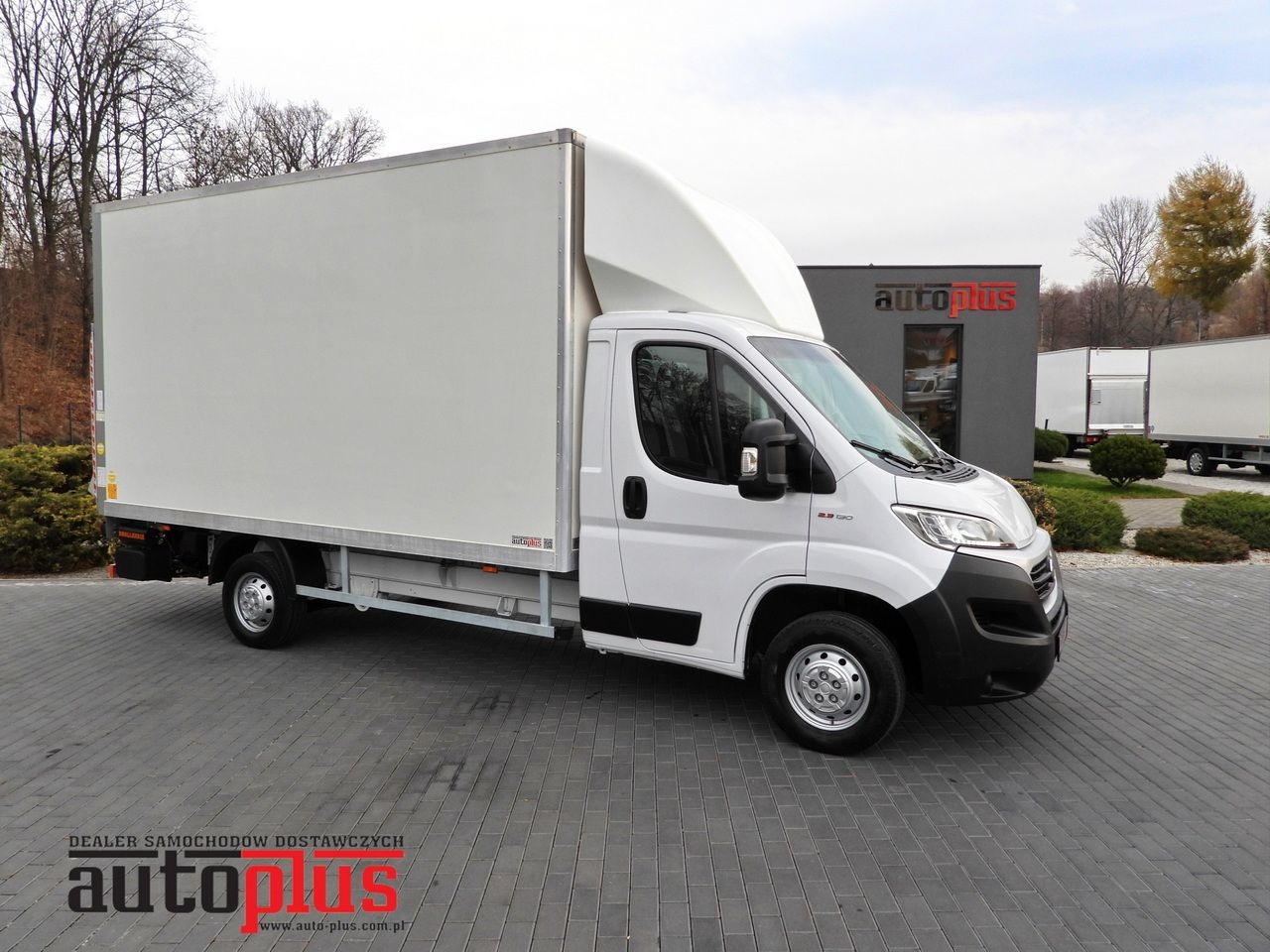 FIAT DUCATO BOX LIFT 8 PALLETS CRUISE CONTROL NAVIGATION LED LIGHTS AIR CONDITIONING 130HP - Carrinha de contentor: foto 1 FIAT DUCATO BOX LIFT 8 PALLETS CRUISE CONTROL NAVIGATION LED LIGHTS AIR CONDITIONING 130HP - Carrinha de contentor: foto 1