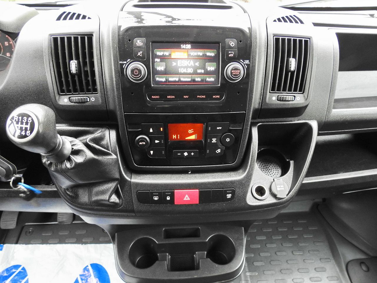 Furgão de toldo FIAT DUCATO  TARPAULIN 10 PALLETS WEBASTO CRUISE CONTROL NAVIGATION AIR CONDITIONING  180HP: foto 34