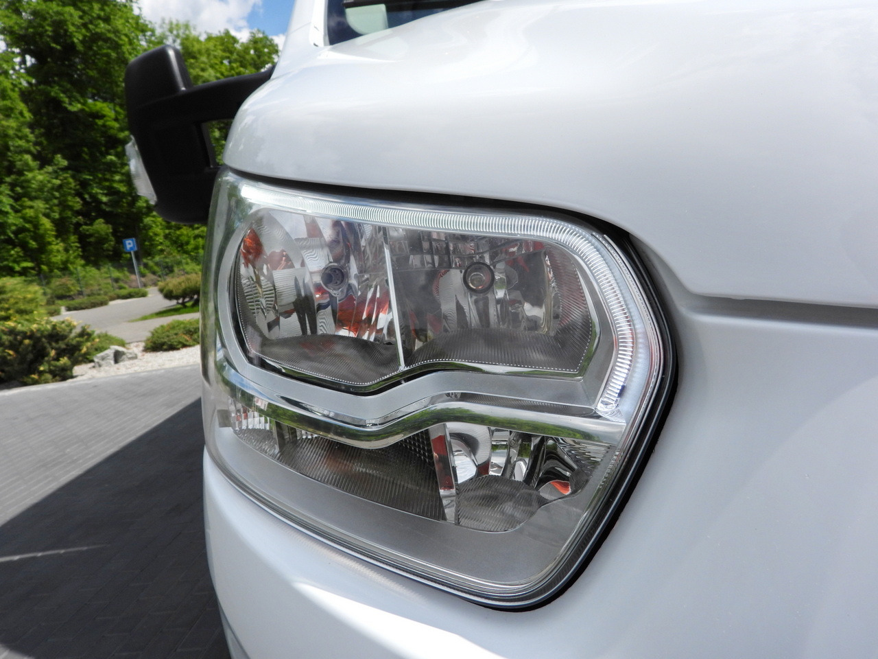 Carrinha de contentor FORD TRANSIT BOX LIFT 8 PALLETS CRUISE CONTROL LED LIGHTS AIR CONDITIONING 130HP: foto 21 Carrinha de contentor FORD TRANSIT BOX LIFT 8 PALLETS CRUISE CONTROL LED LIGHTS AIR CONDITIONING 130HP: foto 21