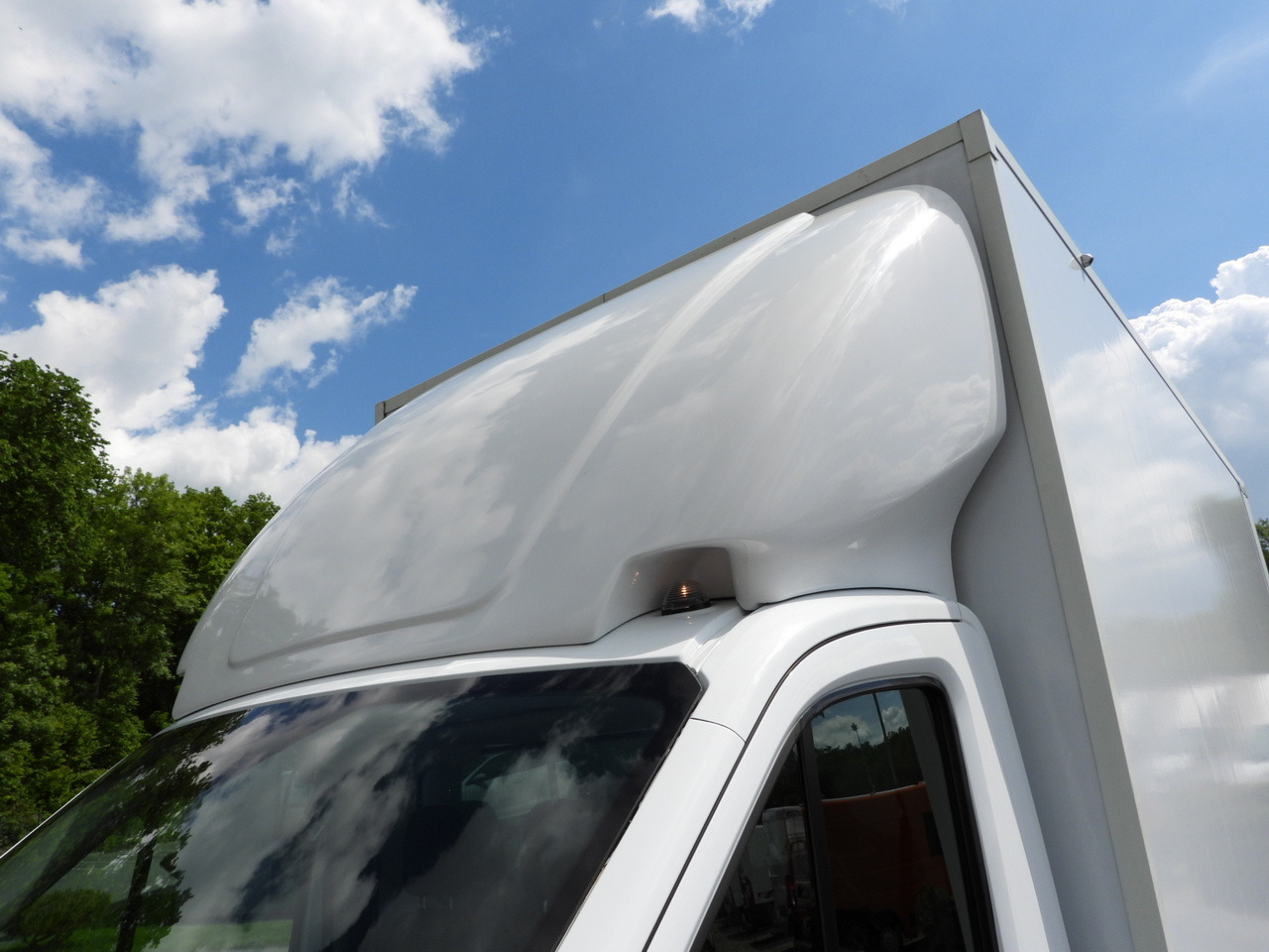 Carrinha de contentor FORD TRANSIT BOX LIFT 8 PALLETS CRUISE CONTROL LED LIGHTS AIR CONDITIONING 130HP: foto 20 Carrinha de contentor FORD TRANSIT BOX LIFT 8 PALLETS CRUISE CONTROL LED LIGHTS AIR CONDITIONING 130HP: foto 20