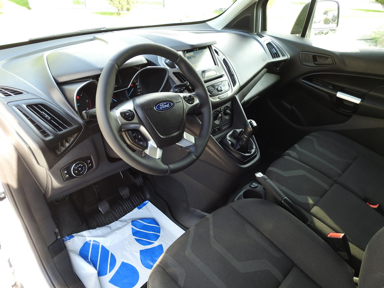 FORD TRANSIT CONNECT VAN CRUISE CONTROL NAVIGATION AIR CONDITIONING 100HP - Furgão: foto 2 FORD TRANSIT CONNECT VAN CRUISE CONTROL NAVIGATION AIR CONDITIONING 100HP - Furgão: foto 2
