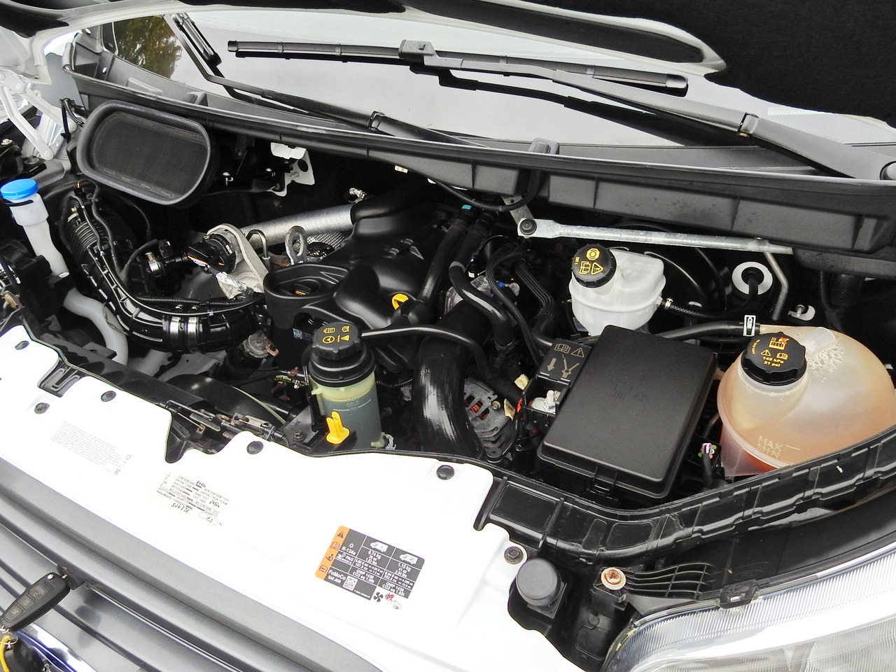 Carrinha frigorífica FORD TRANSIT REFRIGERATOR VAN 0*C HEATING FUNCTION POWER SUPPLY 230V CRUISE CONTROL NAVIGATION AIR CONDITIONING LED LIGHTS  130HP: foto 35