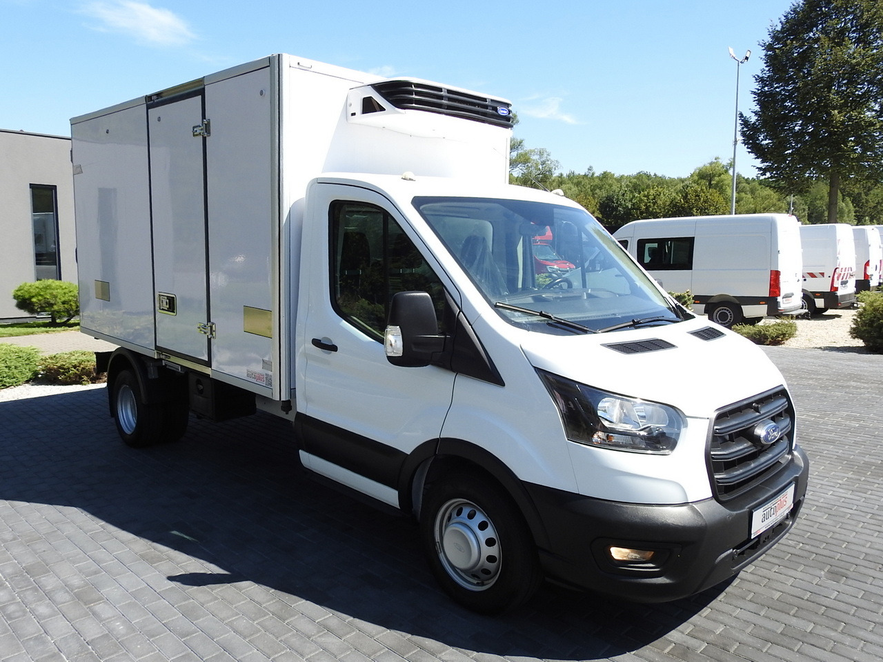 FORD TRANSIT REGRIGERATOR BOX 0*C POWER SUPPLY 230V CRUISE CONTROL AIR CONDITIONING TWIN WHEELS 170HP - Carrinha frigorífica: foto 4 FORD TRANSIT REGRIGERATOR BOX 0*C POWER SUPPLY 230V CRUISE CONTROL AIR CONDITIONING TWIN WHEELS 170HP - Carrinha frigorífica: foto 4