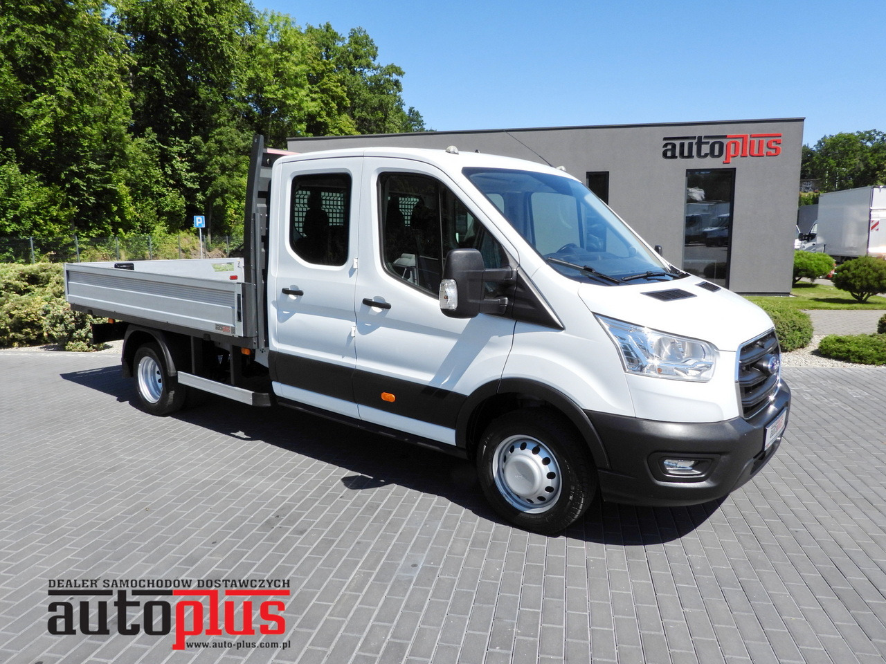 FORD TRANSIT STAKE BODY DOUBLE CABIN DOKA 7 SEATS TWIN WHEELS AIR CONDITIONING 130HP - Carrinha cabine dupla: foto 1 FORD TRANSIT STAKE BODY DOUBLE CABIN DOKA 7 SEATS TWIN WHEELS AIR CONDITIONING 130HP - Carrinha cabine dupla: foto 1
