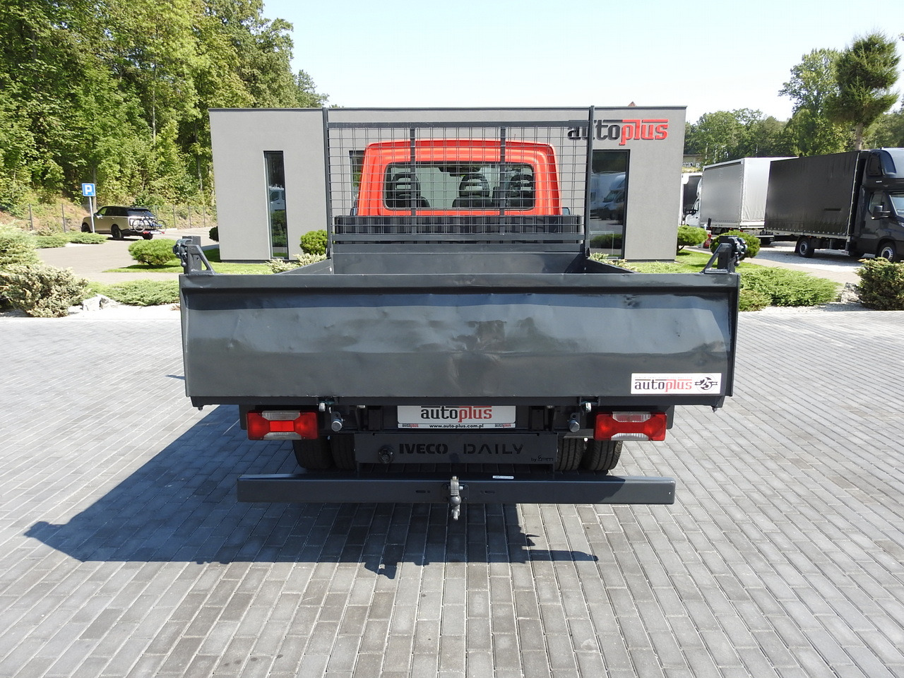 Furgão basculante IVECO DAILY 35C13 TIPPER CRUISE CONTROL AIR CONDITIONING TWIN WHEELS  130HP: foto 10