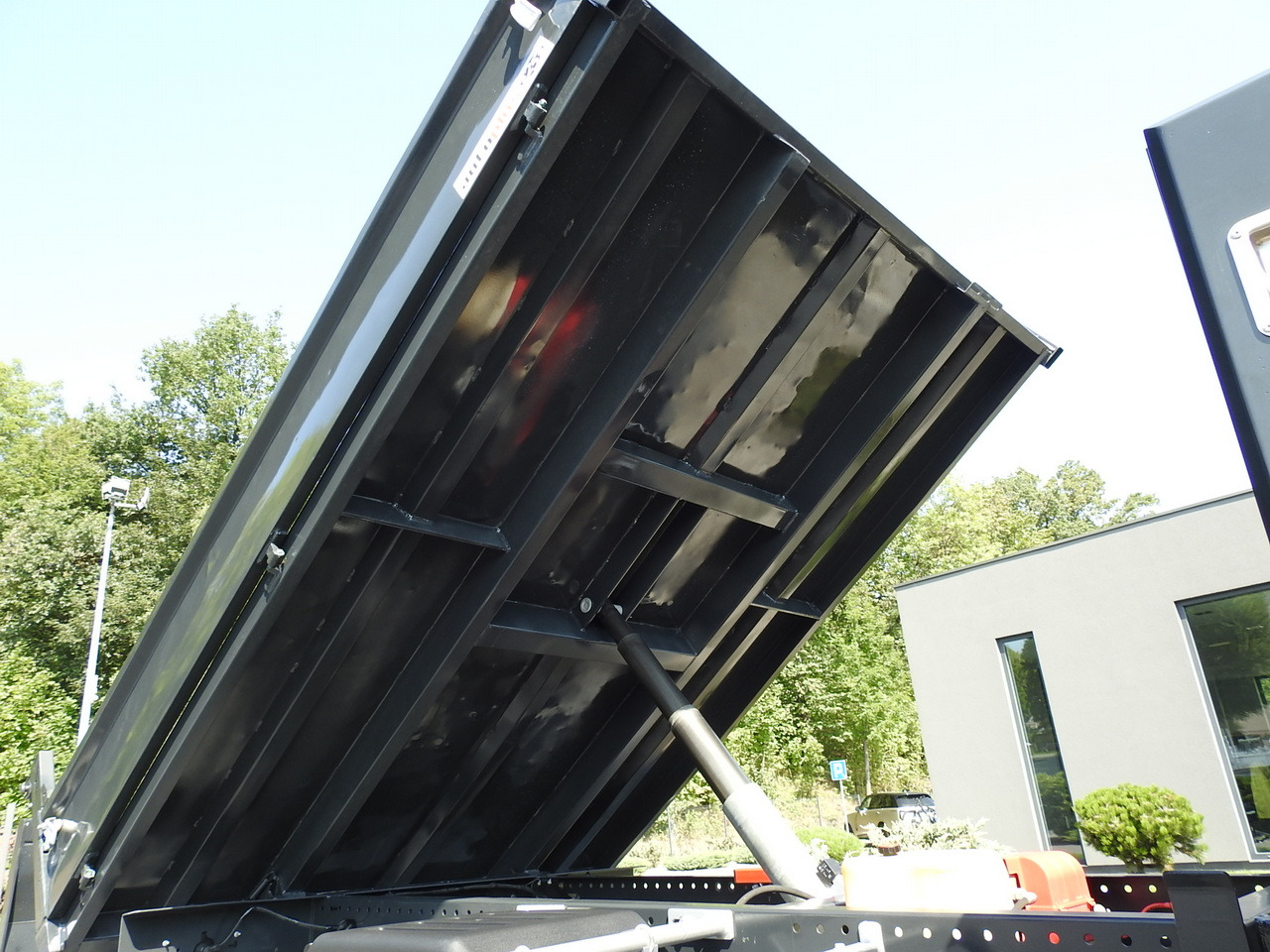 Furgão basculante IVECO DAILY 35C13 TIPPER CRUISE CONTROL AIR CONDITIONING TWIN WHEELS  130HP: foto 23