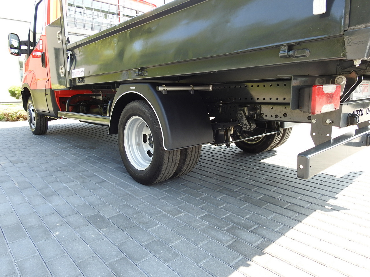 Furgão basculante IVECO DAILY 35C13 TIPPER CRUISE CONTROL AIR CONDITIONING TWIN WHEELS  130HP: foto 15