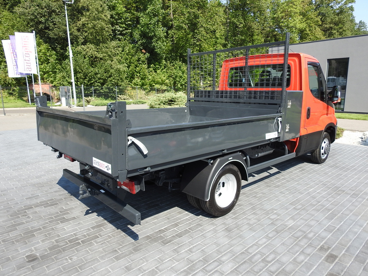 Furgão basculante IVECO DAILY 35C13 TIPPER CRUISE CONTROL AIR CONDITIONING TWIN WHEELS  130HP: foto 13