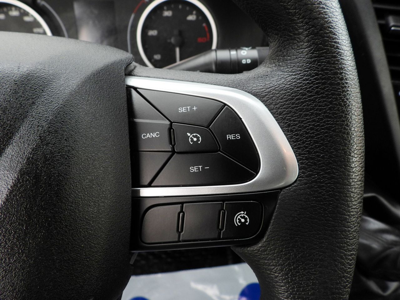 Furgão basculante IVECO DAILY 35C14 TIPPER CRUISE CONTROL TWIN WHEELS AIR CONDITIONING  140HP: foto 30