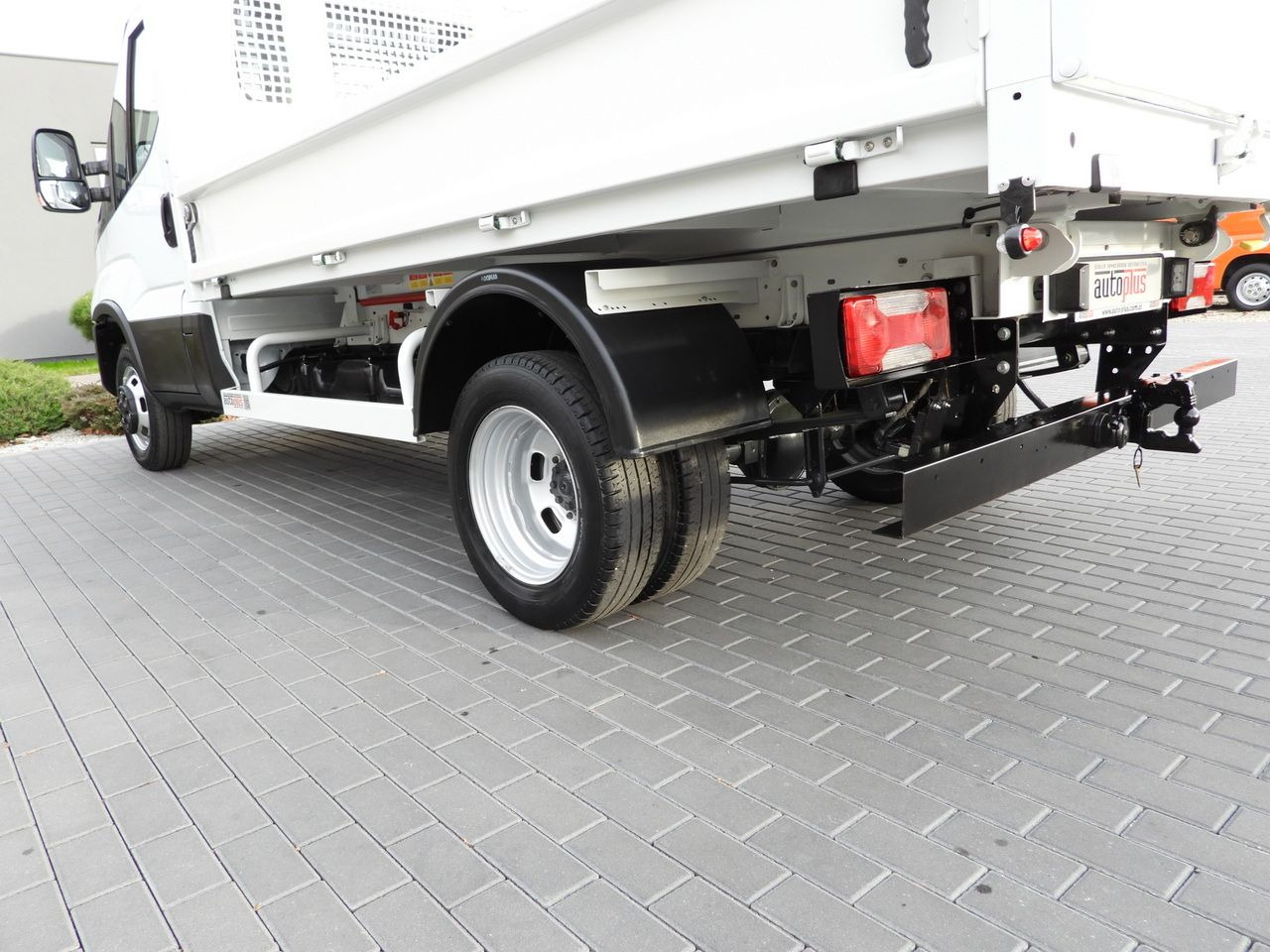 Furgão basculante IVECO DAILY 35C14 TIPPER CRUISE CONTROL TWIN WHEELS AIR CONDITIONING  140HP: foto 14