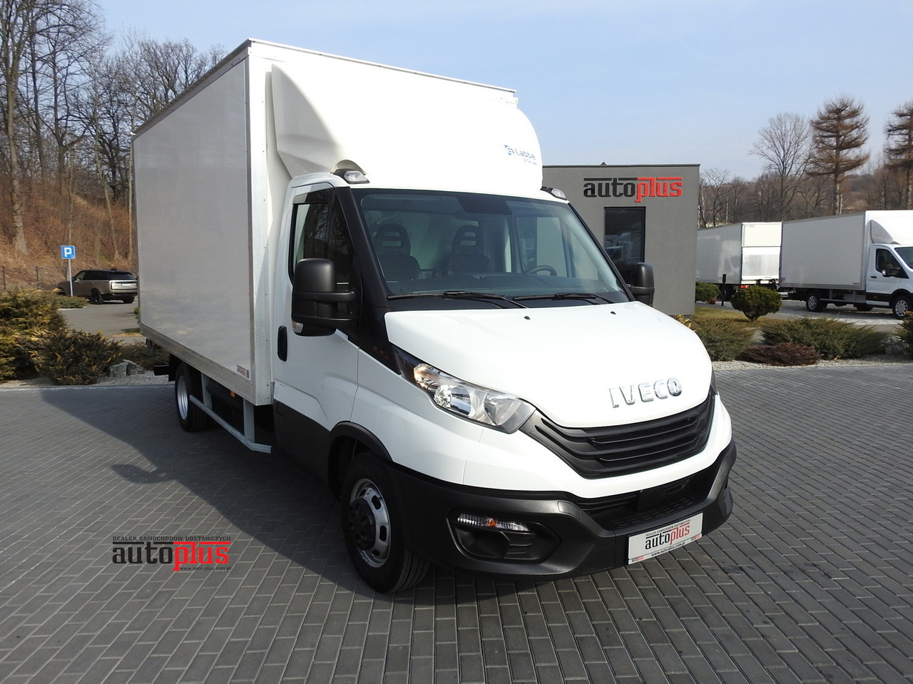 IVECO DAILY 35C16 BOX LIFT 8 PALLETS CRUISE CONTROL TWIN WHEELS AIR CONDITIONING  160HP - Carrinha frigorífica: foto 1 IVECO DAILY 35C16 BOX LIFT 8 PALLETS CRUISE CONTROL TWIN WHEELS AIR CONDITIONING  160HP - Carrinha frigorífica: foto 1