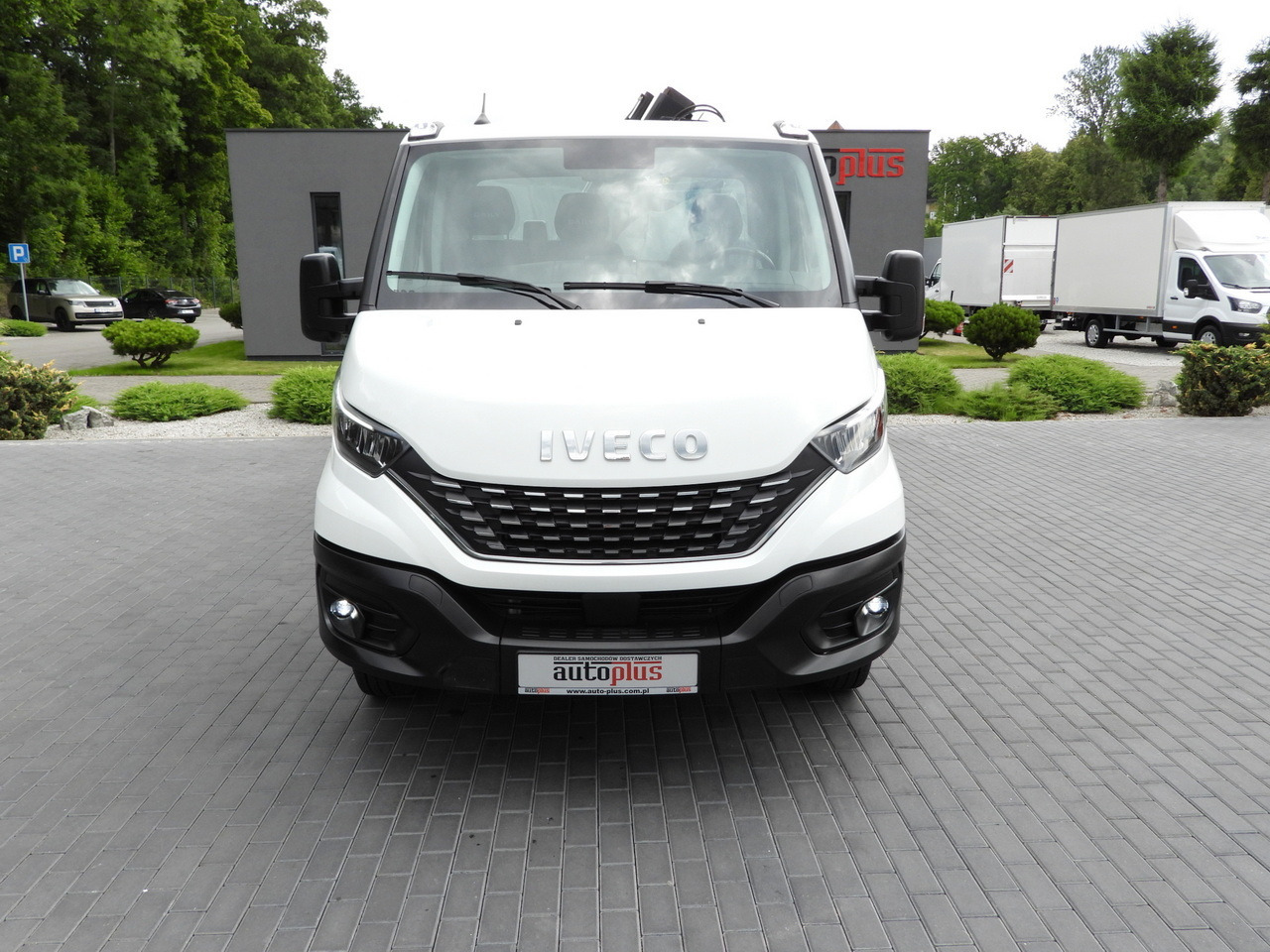 IVECO DAILY 35C18 THREE-WAY TIPPER 3 HDS SEATS CRUISE CONTROL LED LIGHTS AUTOMATIC TRANSMISSION HI-MATIC TWIN WHEELS AIR CONDITIONING 180HP - Furgão basculante: foto 5 IVECO DAILY 35C18 THREE-WAY TIPPER 3 HDS SEATS CRUISE CONTROL LED LIGHTS AUTOMATIC TRANSMISSION HI-MATIC TWIN WHEELS AIR CONDITIONING 180HP - Furgão basculante: foto 5