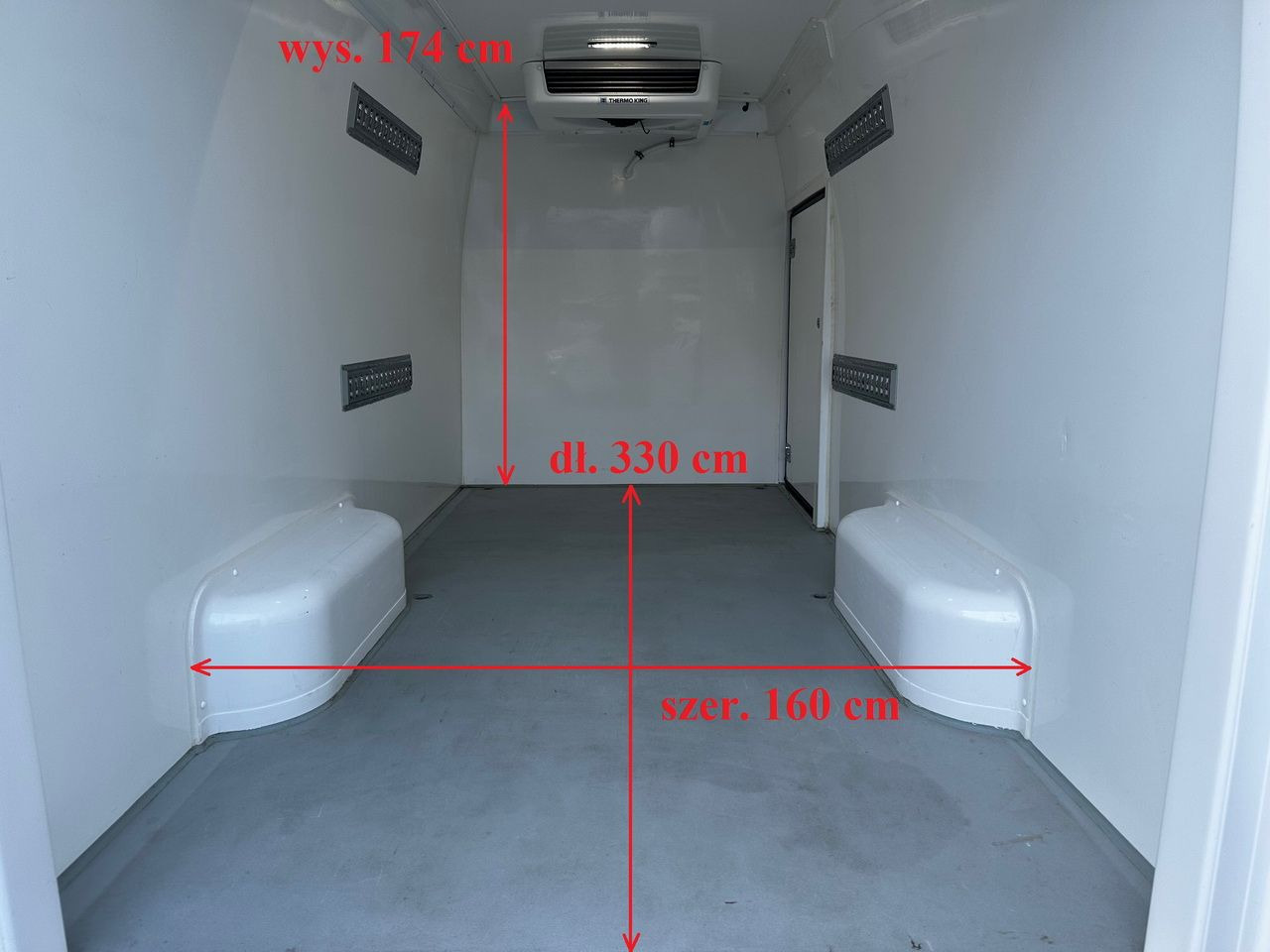 Carrinha frigorífica IVECO DAILY 35S14 REFRIGERATOR VAN 0*C POWER SUPPLY 230V NAVIGATION AUTOMATIC TRANSMISSION  AIR CONDITIONING  140HP: foto 12