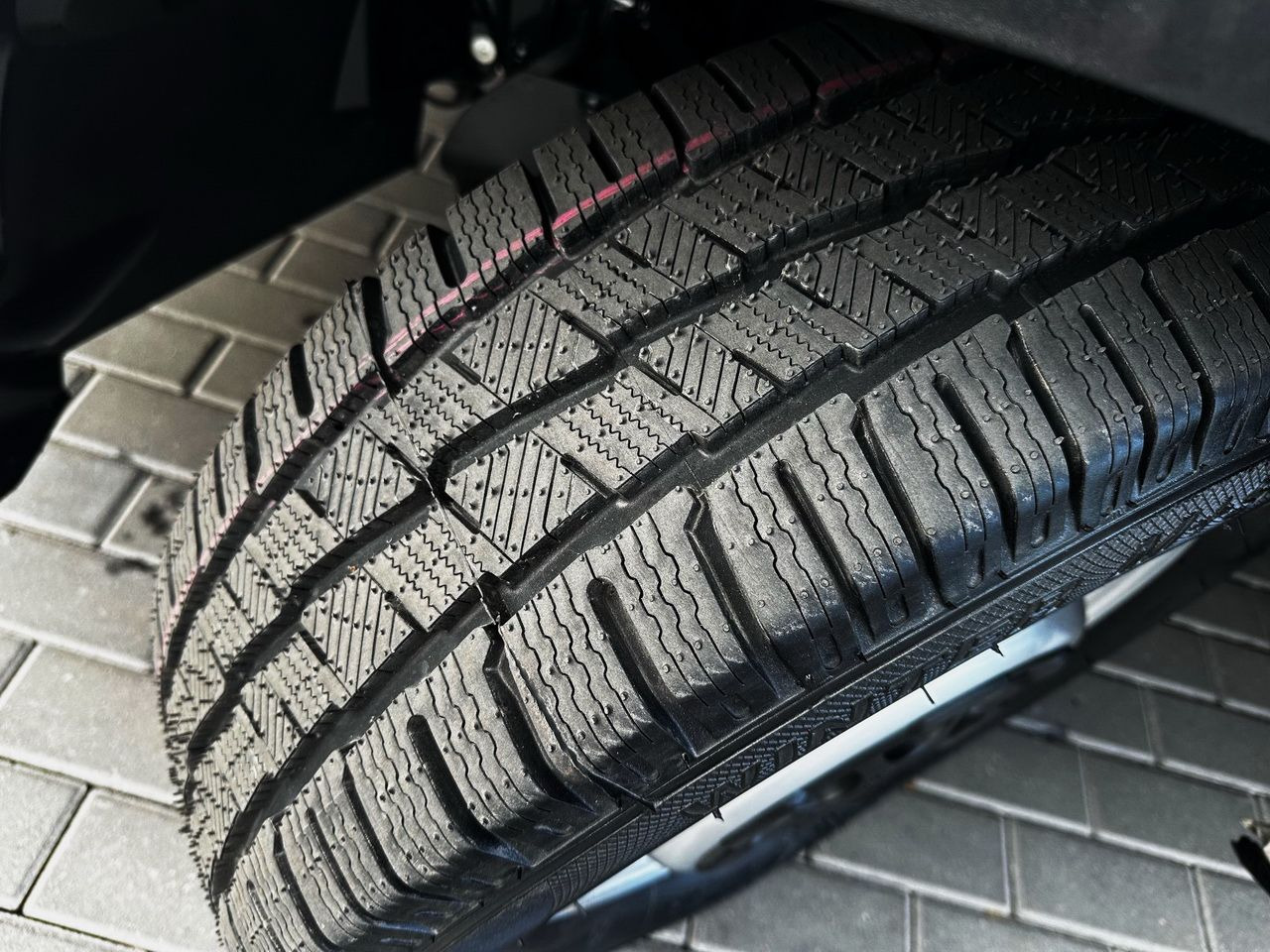 Carrinha frigorífica IVECO DAILY 35S14 REFRIGERATOR VAN 0*C POWER SUPPLY 230V NAVIGATION AUTOMATIC TRANSMISSION  AIR CONDITIONING  140HP: foto 33