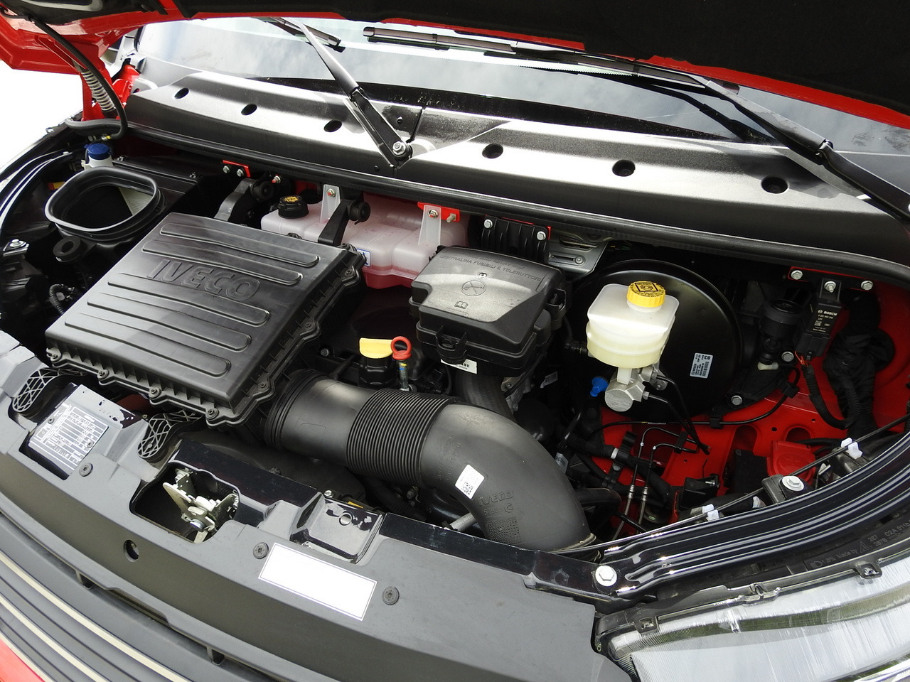 Carrinha de contentor nuevo IVECO DAILY 35S18 NEW BOX 10 PALLETS CRUISE CONTROL NAVIGATION AIR CONDITIONING LED LIGHTS GUARANTEE  180HP: foto 29