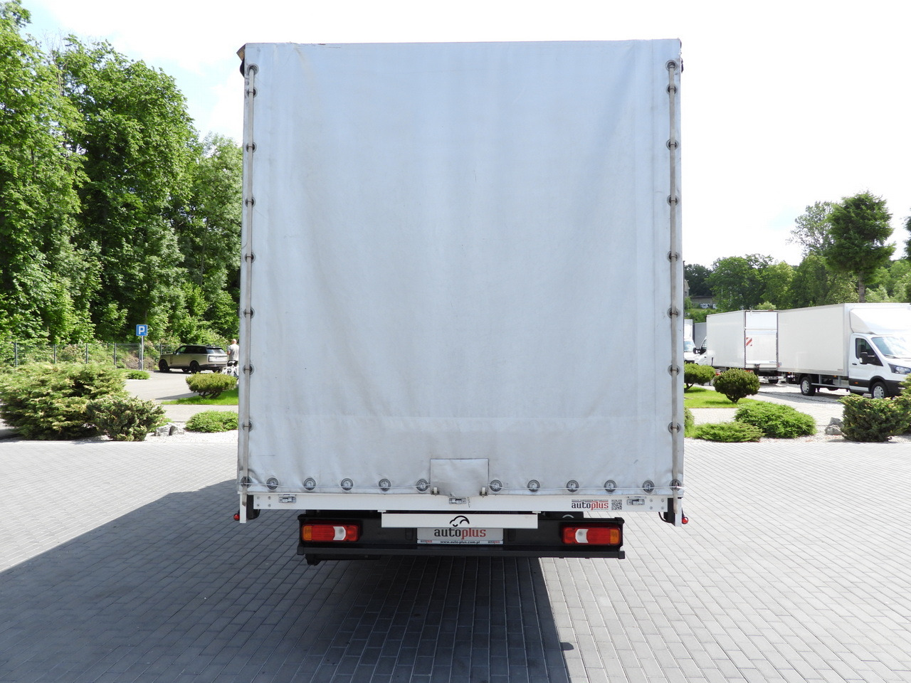 Locação de IVECO DAILY 35S18 TARPAULIN 10 PALLETS CRUISE CONTROL LED LIGHTS AIR CONDITIONING  180HP IVECO DAILY 35S18 TARPAULIN 10 PALLETS CRUISE CONTROL LED LIGHTS AIR CONDITIONING  180HP: foto 10