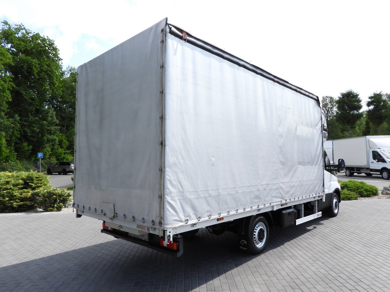 IVECO DAILY 35S18 TARPAULIN 10 PALLETS CRUISE CONTROL LED LIGHTS AIR CONDITIONING 180HP - Furgão de toldo: foto 3 IVECO DAILY 35S18 TARPAULIN 10 PALLETS CRUISE CONTROL LED LIGHTS AIR CONDITIONING 180HP - Furgão de toldo: foto 3