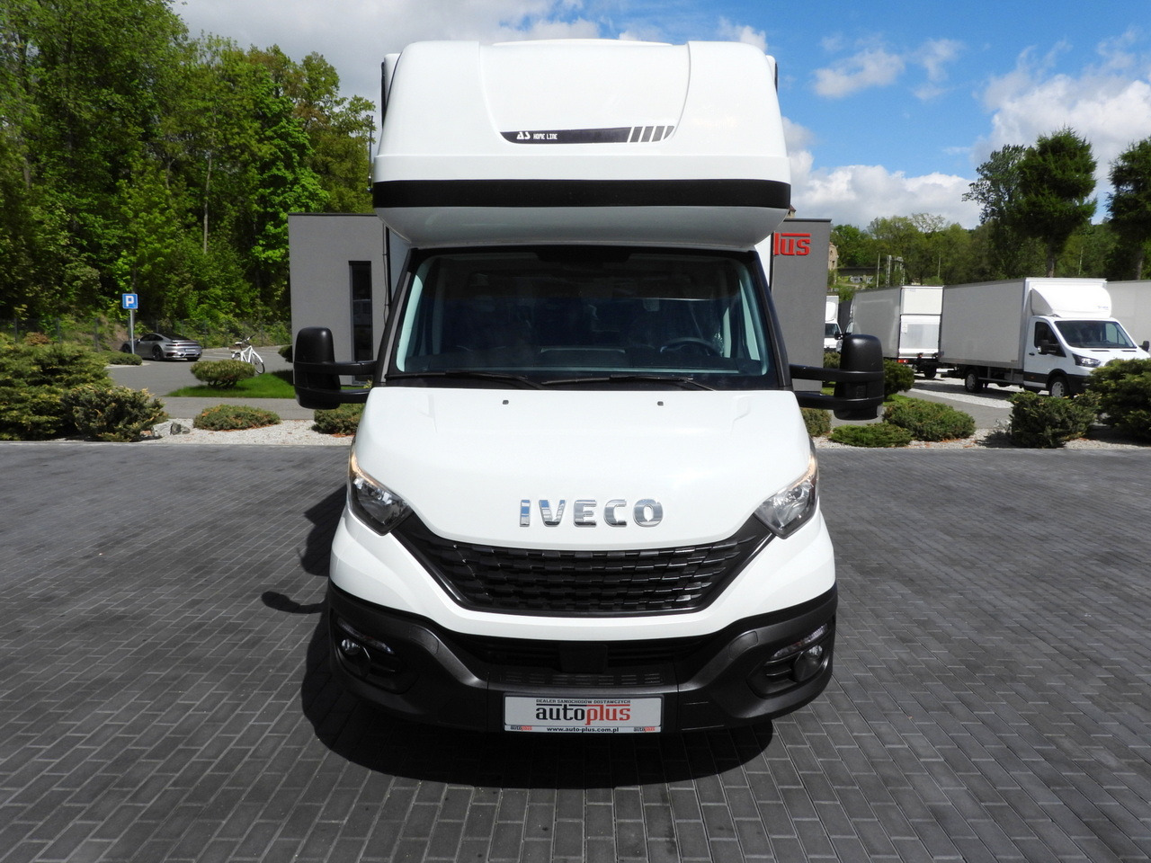 IVECO DAILY 35S18 TARPAULIN 10 PALLETS WEBASTO CRUISE CONTROL AIR CONDITIONING 180HP - Furgão de toldo: foto 5 IVECO DAILY 35S18 TARPAULIN 10 PALLETS WEBASTO CRUISE CONTROL AIR CONDITIONING 180HP - Furgão de toldo: foto 5