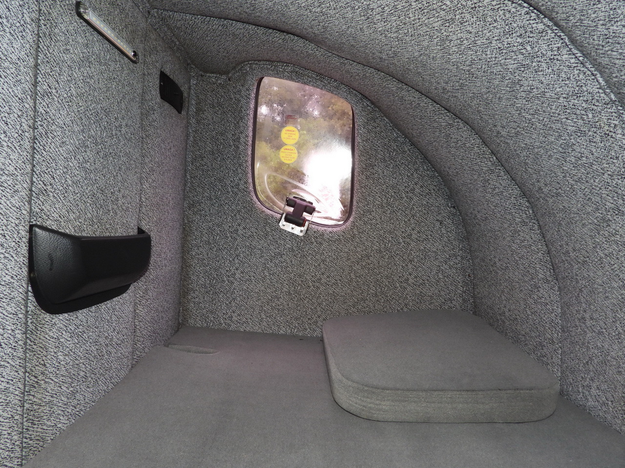 Furgão de toldo IVECO DAILY 35S18 TARPAULIN 10 PALLETS WEBASTO CRUISE CONTROL PNEUMATICS AUTOMATIC TRANSMISSION HI-MATIC AIR CONDITIONING  180HP: foto 41