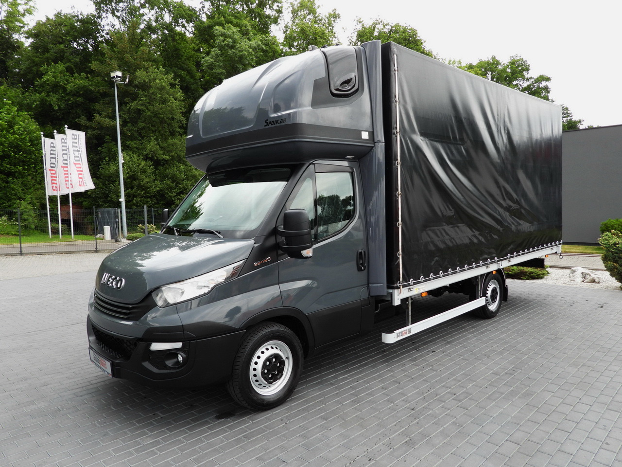 Furgão de toldo IVECO DAILY 35S18 TARPAULIN 10 PALLETS WEBASTO CRUISE CONTROL PNEUMATICS AUTOMATIC TRANSMISSION HI-MATIC AIR CONDITIONING  180HP: foto 6