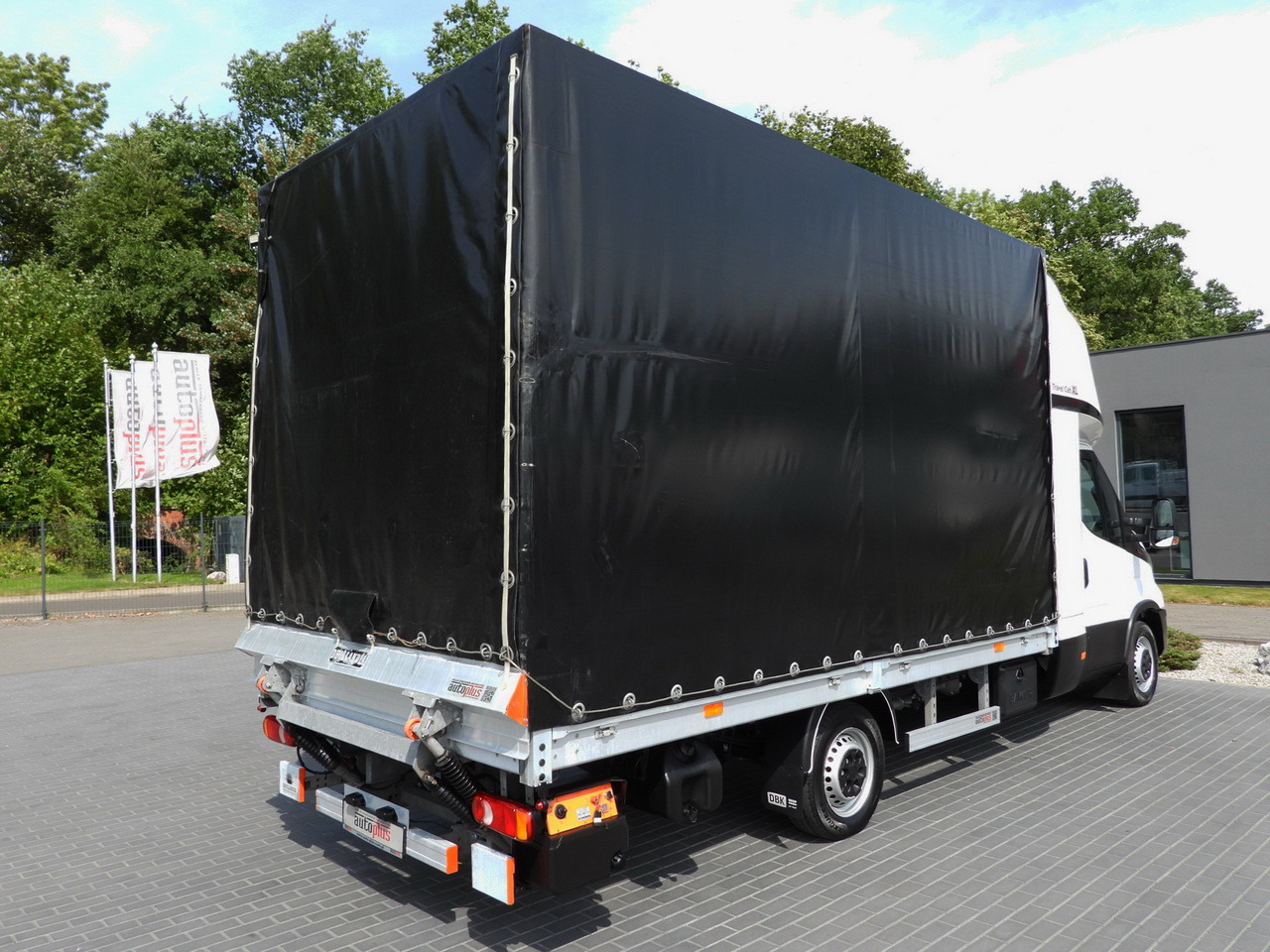 Furgão de toldo IVECO DAILY 35S18 TARPAULIN LIFT 8 PALLETS CRUISE CONTROL AIR CONDITIONING  180HP: foto 16