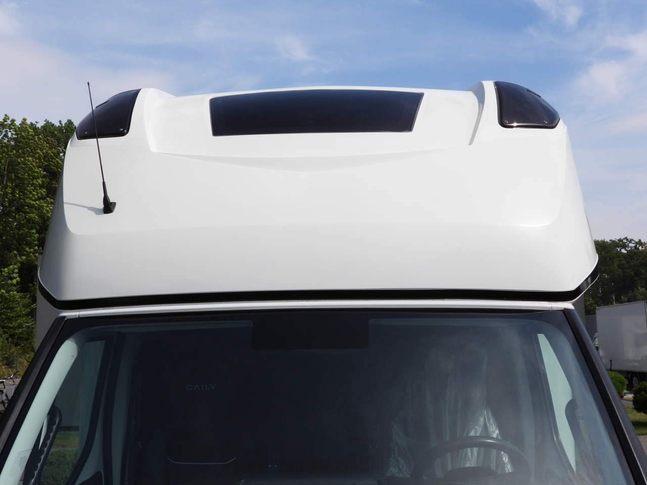 Furgão de toldo IVECO DAILY 35S18 TARPAULIN LIFT 8 PALLETS CRUISE CONTROL AIR CONDITIONING  180HP: foto 23