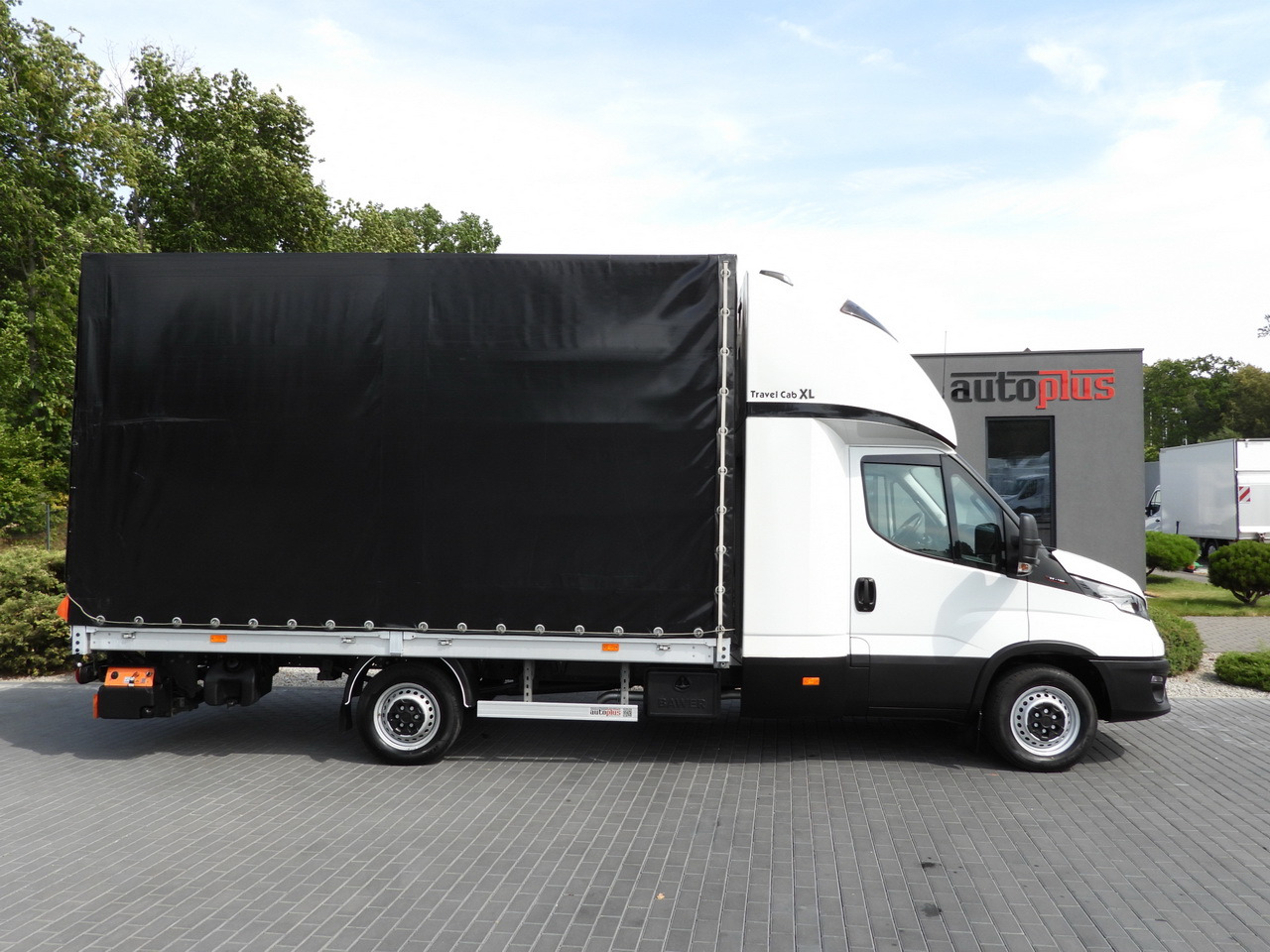 Furgão de toldo IVECO DAILY 35S18 TARPAULIN LIFT 8 PALLETS CRUISE CONTROL AIR CONDITIONING  180HP: foto 7
