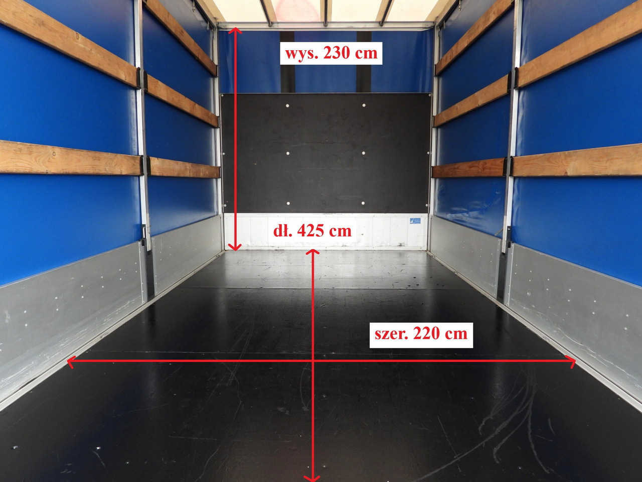 Furgão de toldo IVECO DAILY 35S18 TARPAULIN LIFT 8 PALLETS WEBASTO CRUISE CONTROL LED LIGHTS AIR CONDITIONING 180HP: foto 13 Furgão de toldo IVECO DAILY 35S18 TARPAULIN LIFT 8 PALLETS WEBASTO CRUISE CONTROL LED LIGHTS AIR CONDITIONING 180HP: foto 13