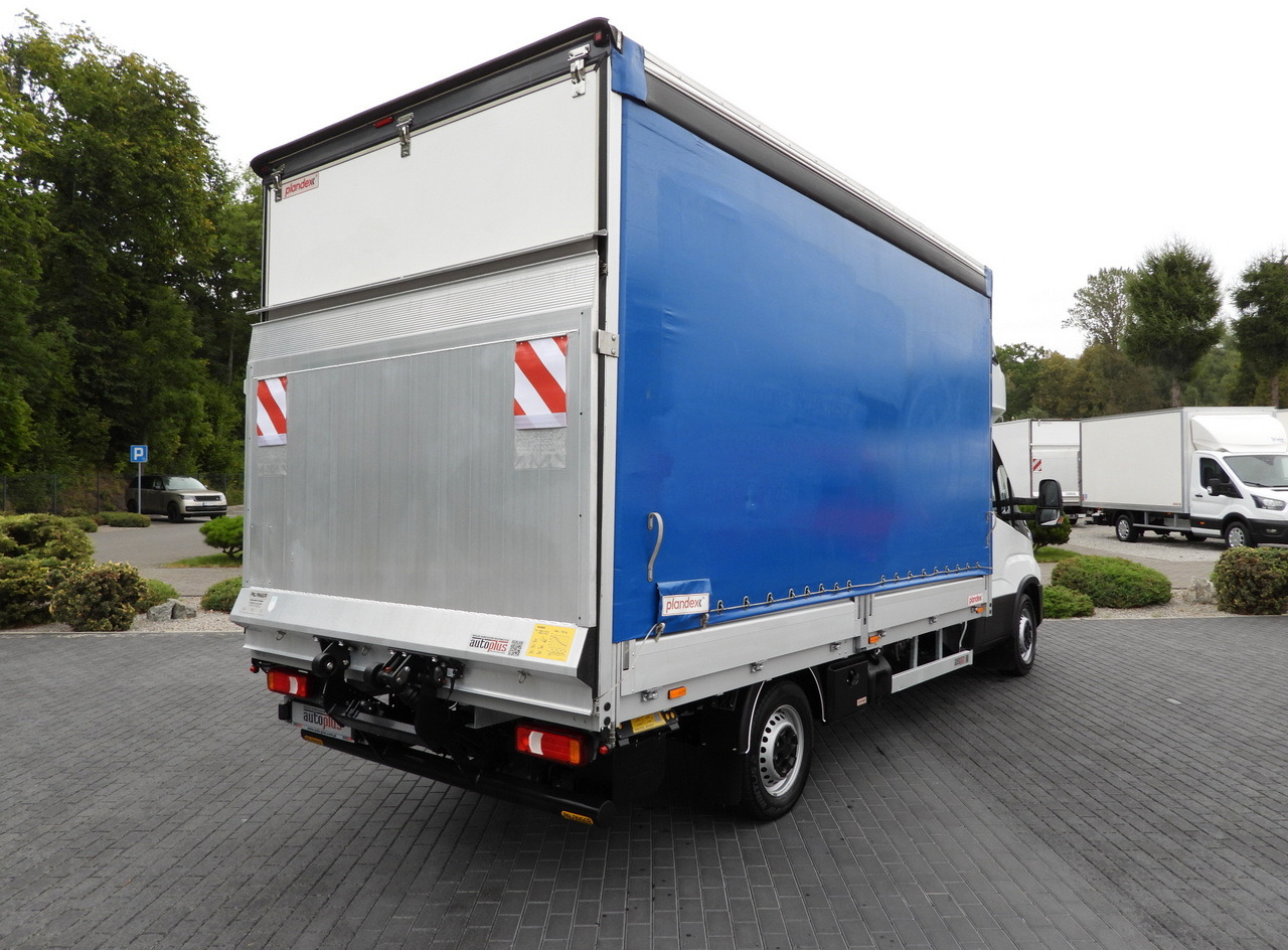 IVECO DAILY 35S18 TARPAULIN LIFT 8 PALLETS WEBASTO CRUISE CONTROL LED LIGHTS AIR CONDITIONING 180HP - Furgão de toldo: foto 3 IVECO DAILY 35S18 TARPAULIN LIFT 8 PALLETS WEBASTO CRUISE CONTROL LED LIGHTS AIR CONDITIONING 180HP - Furgão de toldo: foto 3