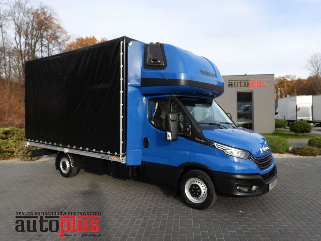 IVECO DAILY 35S21 TARPAULIN 10 PALLETS WEBASTO CRUISE CONTROL NAVIGATION LED LIGHTS AUTOMATIC TRANSMISSION HI-MATIC AIR CONDITIONING 210HP - Furgão de toldo: foto 1 IVECO DAILY 35S21 TARPAULIN 10 PALLETS WEBASTO CRUISE CONTROL NAVIGATION LED LIGHTS AUTOMATIC TRANSMISSION HI-MATIC AIR CONDITIONING 210HP - Furgão de toldo: foto 1