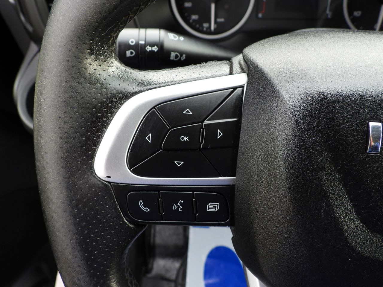 Furgão de toldo IVECO DAILY 50C17 TARPAULIN 10 PALLETS CRUISE CONTROL PNEUMATICS TWIN WHEELS AIR CONDITIONING 180HP: foto 29 Furgão de toldo IVECO DAILY 50C17 TARPAULIN 10 PALLETS CRUISE CONTROL PNEUMATICS TWIN WHEELS AIR CONDITIONING 180HP: foto 29