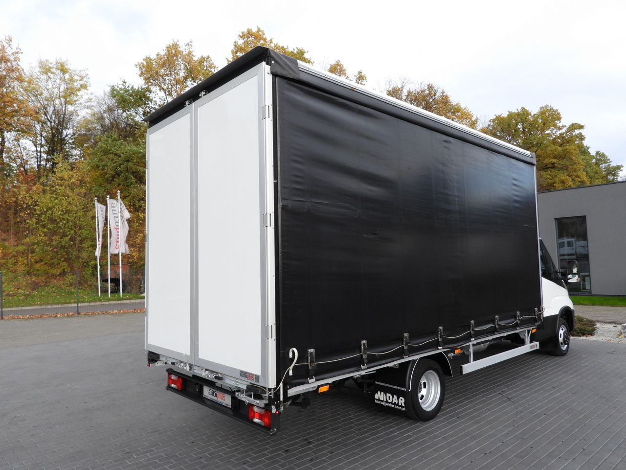 Furgão de toldo IVECO DAILY 50C17 TARPAULIN 10 PALLETS CRUISE CONTROL PNEUMATICS TWIN WHEELS AIR CONDITIONING 180HP: foto 14 Furgão de toldo IVECO DAILY 50C17 TARPAULIN 10 PALLETS CRUISE CONTROL PNEUMATICS TWIN WHEELS AIR CONDITIONING 180HP: foto 14