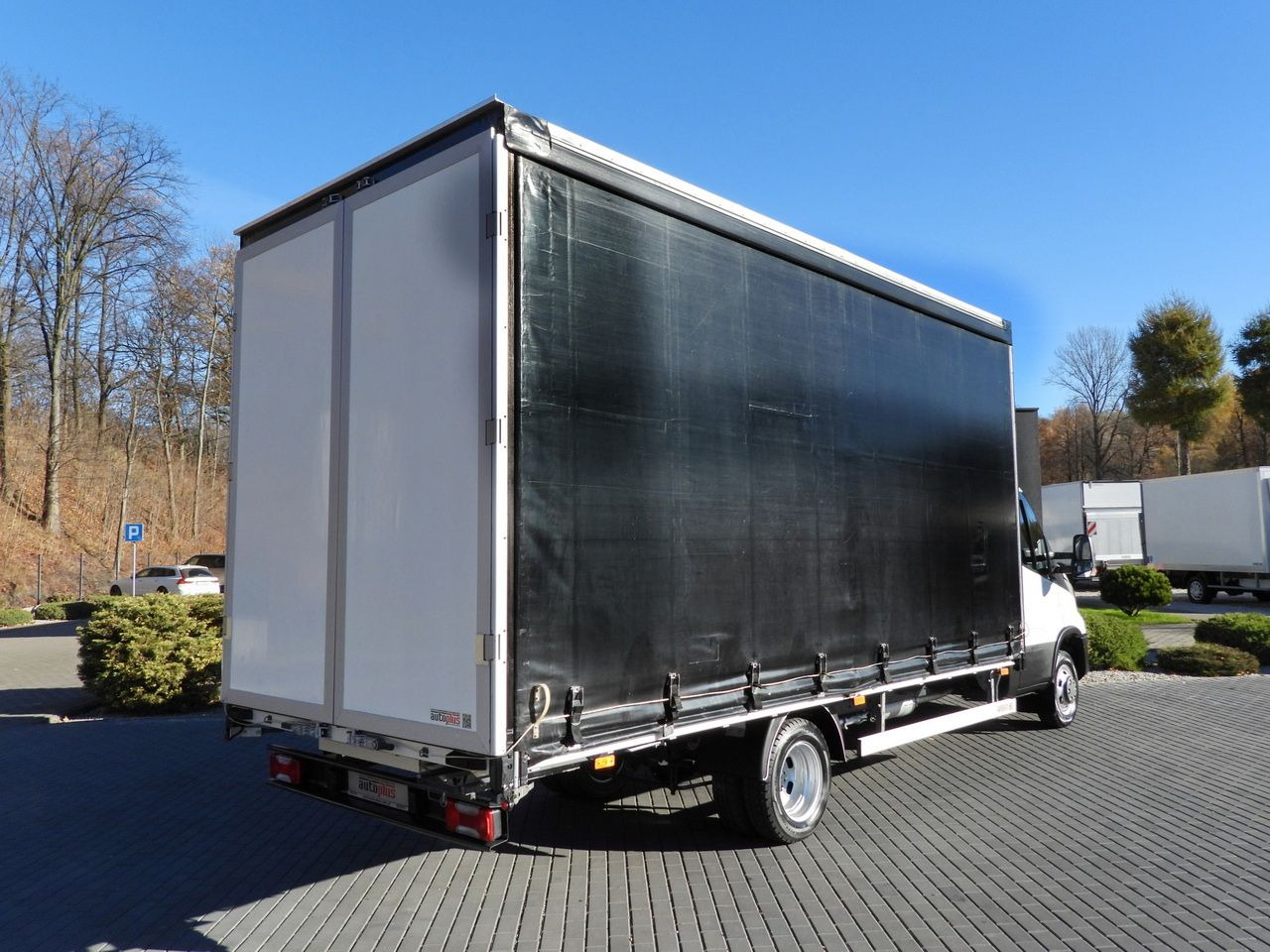 IVECO DAILY 50C17 TARPAULIN 10 PALLETS CRUISE CONTROL TWIN WHEELS AIR CONDITIONING 180HP - Furgão de toldo: foto 3 IVECO DAILY 50C17 TARPAULIN 10 PALLETS CRUISE CONTROL TWIN WHEELS AIR CONDITIONING 180HP - Furgão de toldo: foto 3