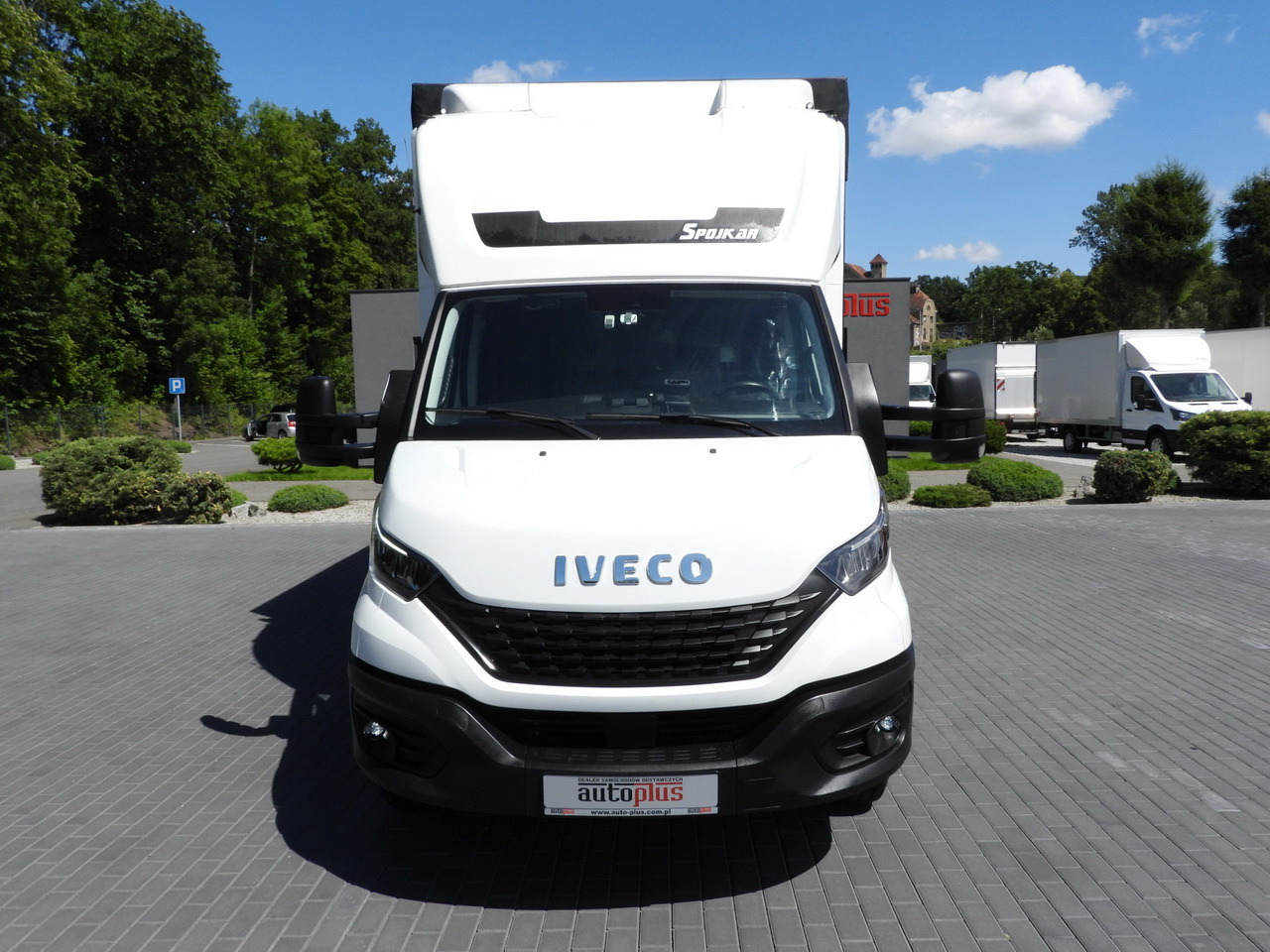 IVECO DAILY 70C18 TARPAULIN LIFT 14 PALLETS WEBASTO CRUISE CONTROL LED LIGHTS TWIN WHEELS AIR CONDITIONING 180HP - Furgão de toldo: foto 5 IVECO DAILY 70C18 TARPAULIN LIFT 14 PALLETS WEBASTO CRUISE CONTROL LED LIGHTS TWIN WHEELS AIR CONDITIONING 180HP - Furgão de toldo: foto 5
