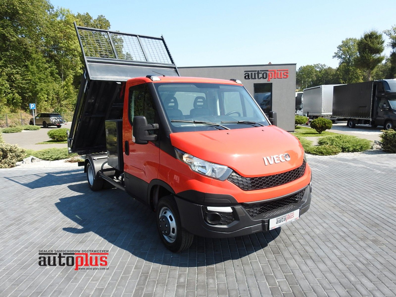 Iveco DAILY 35C13 KIPPER TEMPOMAT A/C ZWILLINGSRÄDER - Furgão basculante: foto 1 Iveco DAILY 35C13 KIPPER TEMPOMAT A/C ZWILLINGSRÄDER - Furgão basculante: foto 1