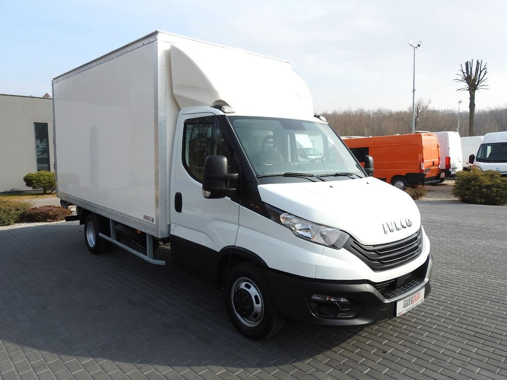 Iveco DAILY 35C16 KOFFER AUFZUG 8 PALETTEN TEMPOMAT - Carrinha de contentor: foto 4 Iveco DAILY 35C16 KOFFER AUFZUG 8 PALETTEN TEMPOMAT - Carrinha de contentor: foto 4