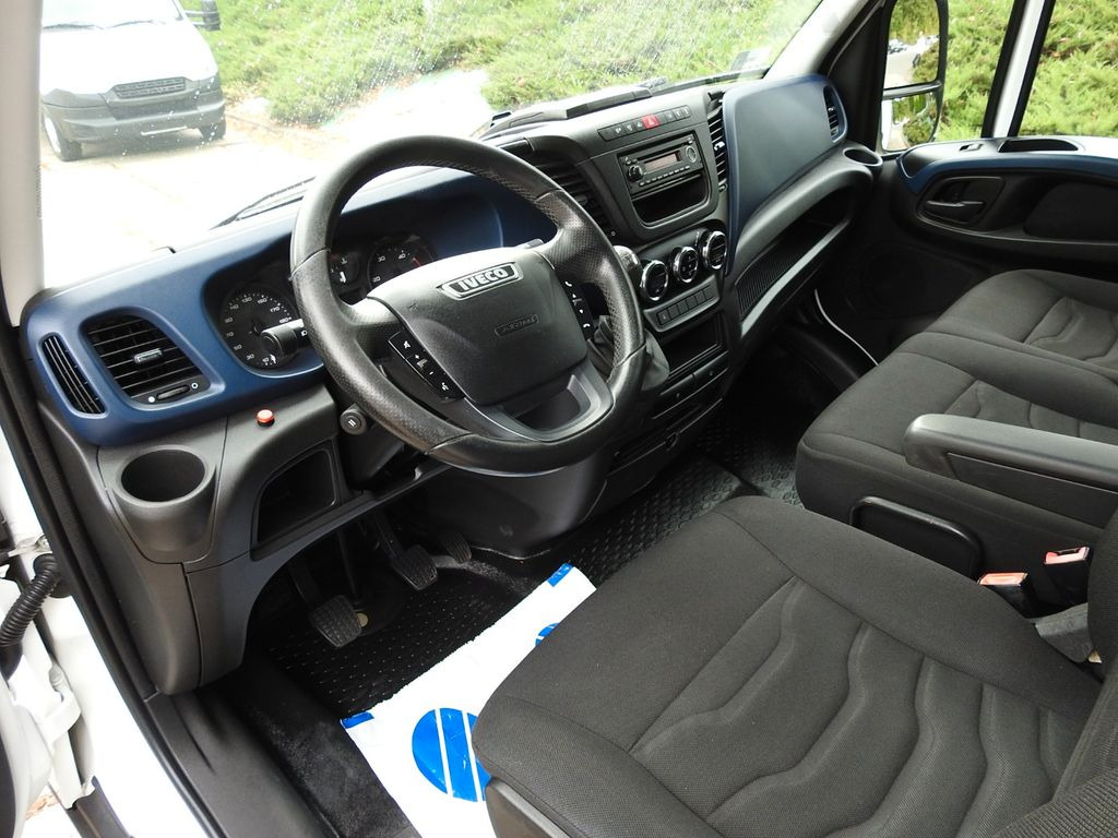 Iveco DAILY 35S18 PRITSCHE PLANE 10 PALETTEN AUFZUG - Furgão de toldo: foto 2 Iveco DAILY 35S18 PRITSCHE PLANE 10 PALETTEN AUFZUG - Furgão de toldo: foto 2