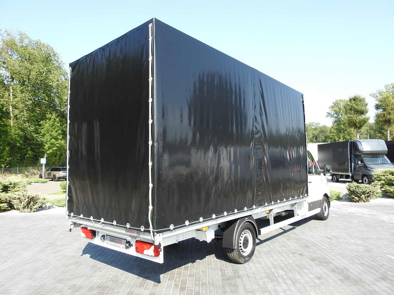 MAN TGE TARPAULIN 10 PALLETS AIR CONDITIONING 180HP - Furgão de toldo: foto 3 MAN TGE TARPAULIN 10 PALLETS AIR CONDITIONING 180HP - Furgão de toldo: foto 3