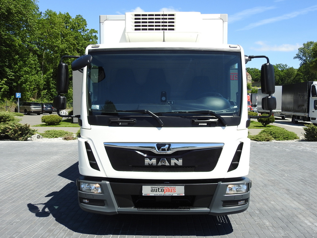 MAN TGL 10.180 REGRIGERATOR BOX -20*C 11 PALLETS POWER SUPPLY 230V AIR CONDITIONING PNEUMATICS TWIN WHEELS 180HP - Caminhão frigorífico: foto 5 MAN TGL 10.180 REGRIGERATOR BOX -20*C 11 PALLETS POWER SUPPLY 230V AIR CONDITIONING PNEUMATICS TWIN WHEELS 180HP - Caminhão frigorífico: foto 5