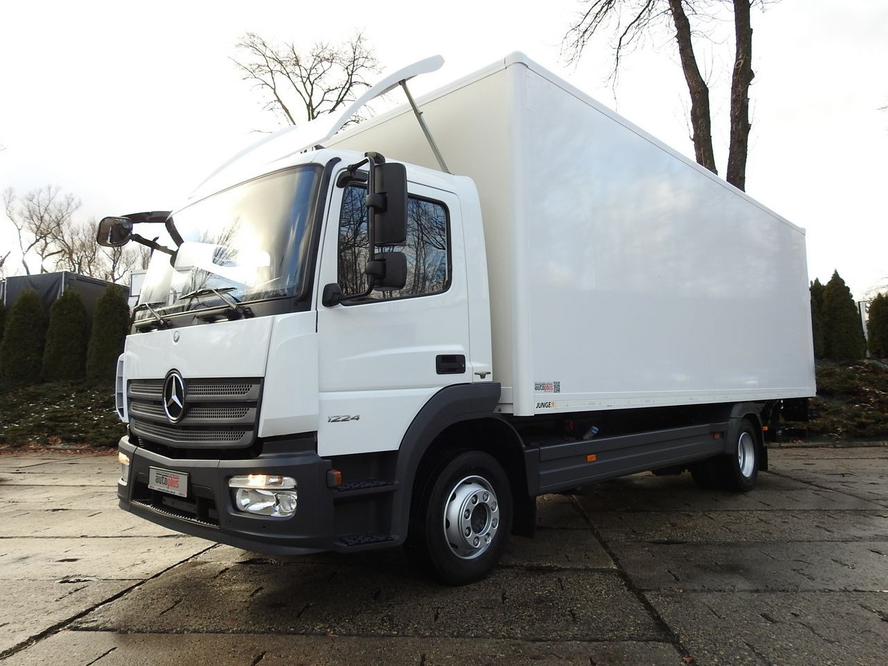 Carrinha de contentor MERCEDES ATEGO 12.24 BOX LIFT 18 PALLETS CRUISE CONTROL AUTOMATIC TRANSMISSION  TWIN WHEELS AIR CONDITIONING  240HP: foto 23