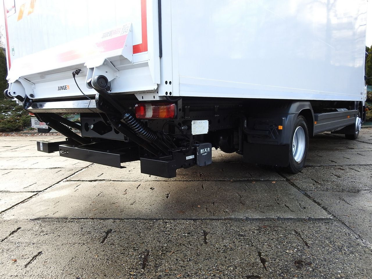 Carrinha de contentor MERCEDES ATEGO 12.24 BOX LIFT 18 PALLETS CRUISE CONTROL AUTOMATIC TRANSMISSION  TWIN WHEELS AIR CONDITIONING  240HP: foto 27