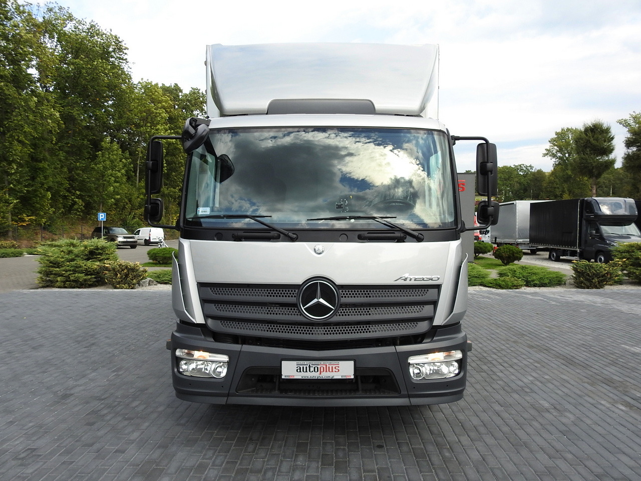 MERCEDES ATEGO 1221 TARPAULIN LIFT 16 PALLETS WEBASTO AIR CONDITIONING PNEUMATICS TWIN WHEELS 230HP - Furgão de toldo: foto 5 MERCEDES ATEGO 1221 TARPAULIN LIFT 16 PALLETS WEBASTO AIR CONDITIONING PNEUMATICS TWIN WHEELS 230HP - Furgão de toldo: foto 5