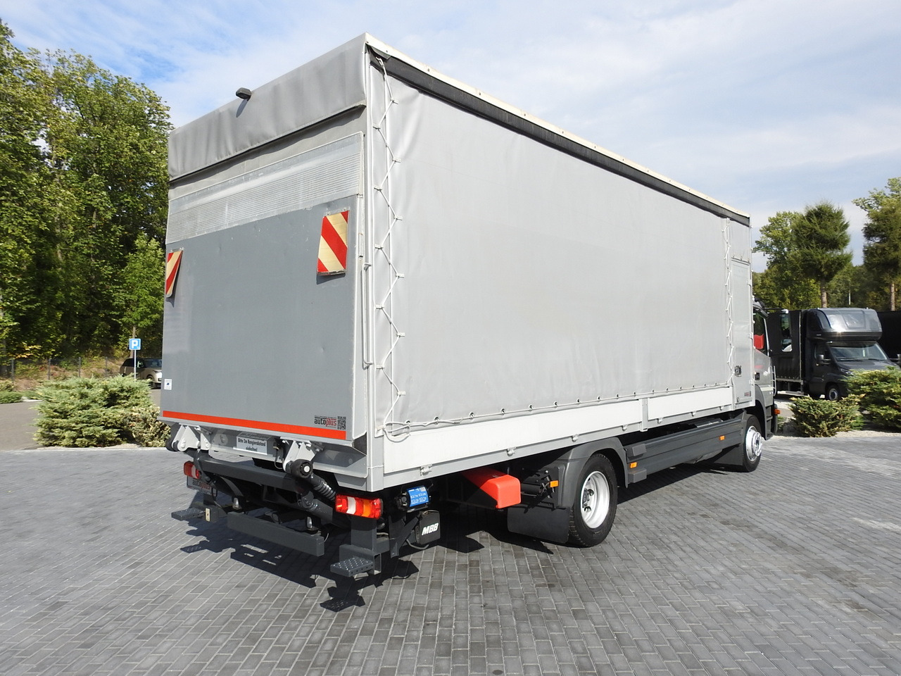 MERCEDES ATEGO 1221 TARPAULIN LIFT 16 PALLETS WEBASTO AIR CONDITIONING PNEUMATICS TWIN WHEELS 230HP - Furgão de toldo: foto 3 MERCEDES ATEGO 1221 TARPAULIN LIFT 16 PALLETS WEBASTO AIR CONDITIONING PNEUMATICS TWIN WHEELS 230HP - Furgão de toldo: foto 3