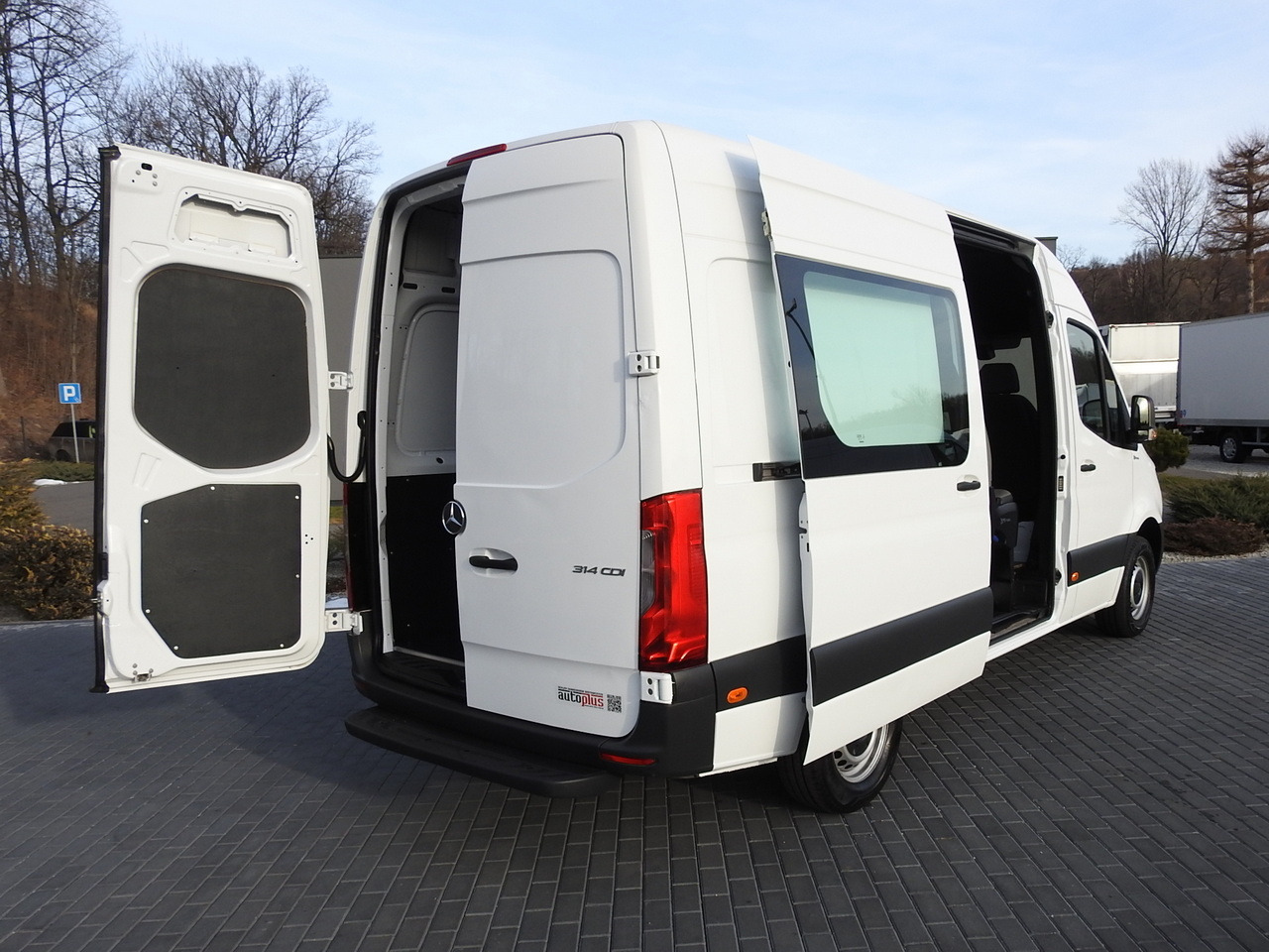 MERCEDES SPRINTER 314 BOX DELIVERY VAN 6 SEATS CRUISE CONTROL AIR CONDITIONING 140HP - Furgão: foto 3 MERCEDES SPRINTER 314 BOX DELIVERY VAN 6 SEATS CRUISE CONTROL AIR CONDITIONING 140HP - Furgão: foto 3