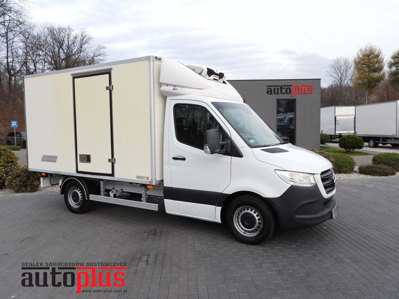 MERCEDES SPRINTER 314 REGRIGERATOR BOX -1*C CRUISE CONTROL NAVIGATION AIR CONDITIONING 140HP - Carrinha frigorífica: foto 1 MERCEDES SPRINTER 314 REGRIGERATOR BOX -1*C CRUISE CONTROL NAVIGATION AIR CONDITIONING 140HP - Carrinha frigorífica: foto 1